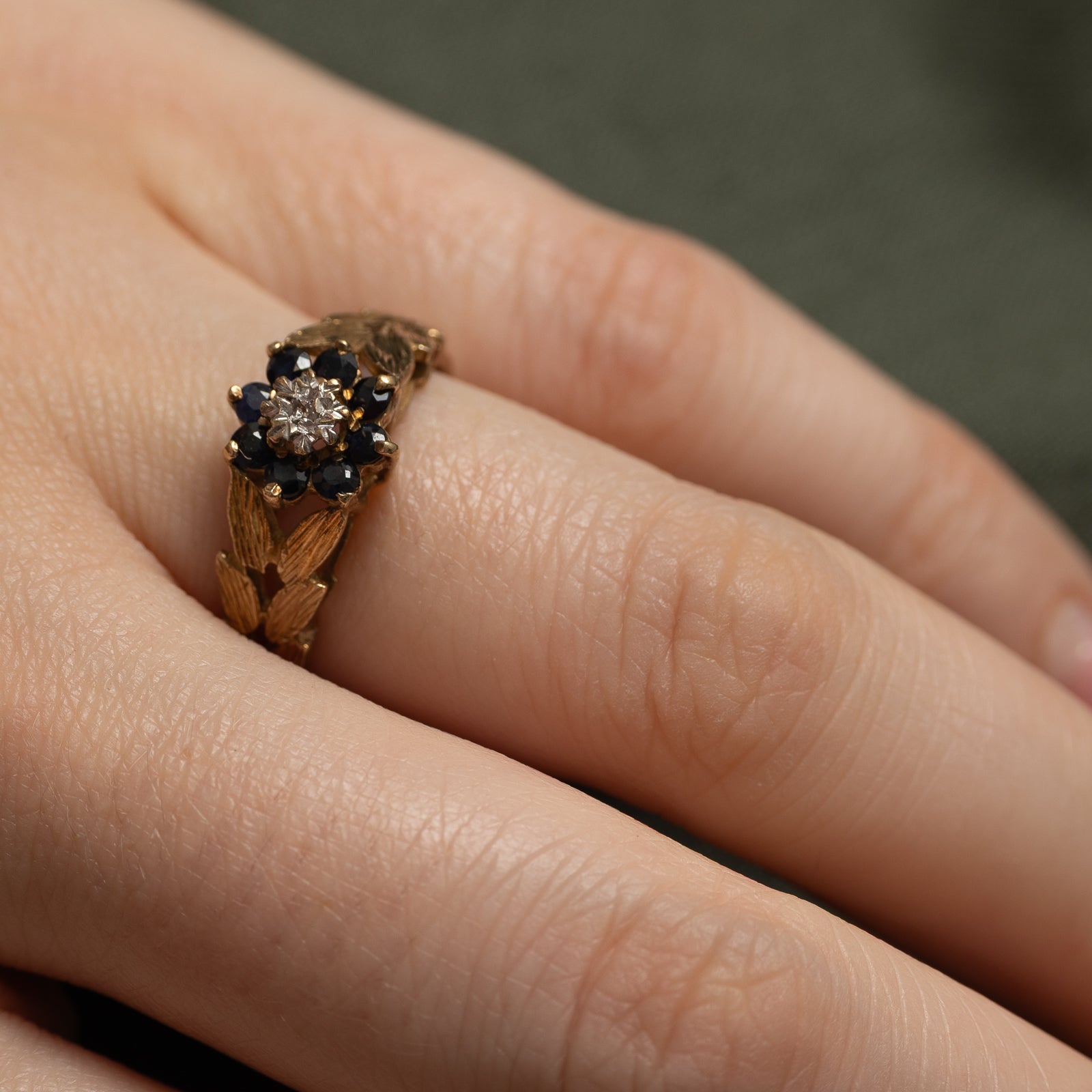 1977 London Sapphire & Diamond Petal Ring | 0.25ctw, 0.005ct | SZ 7