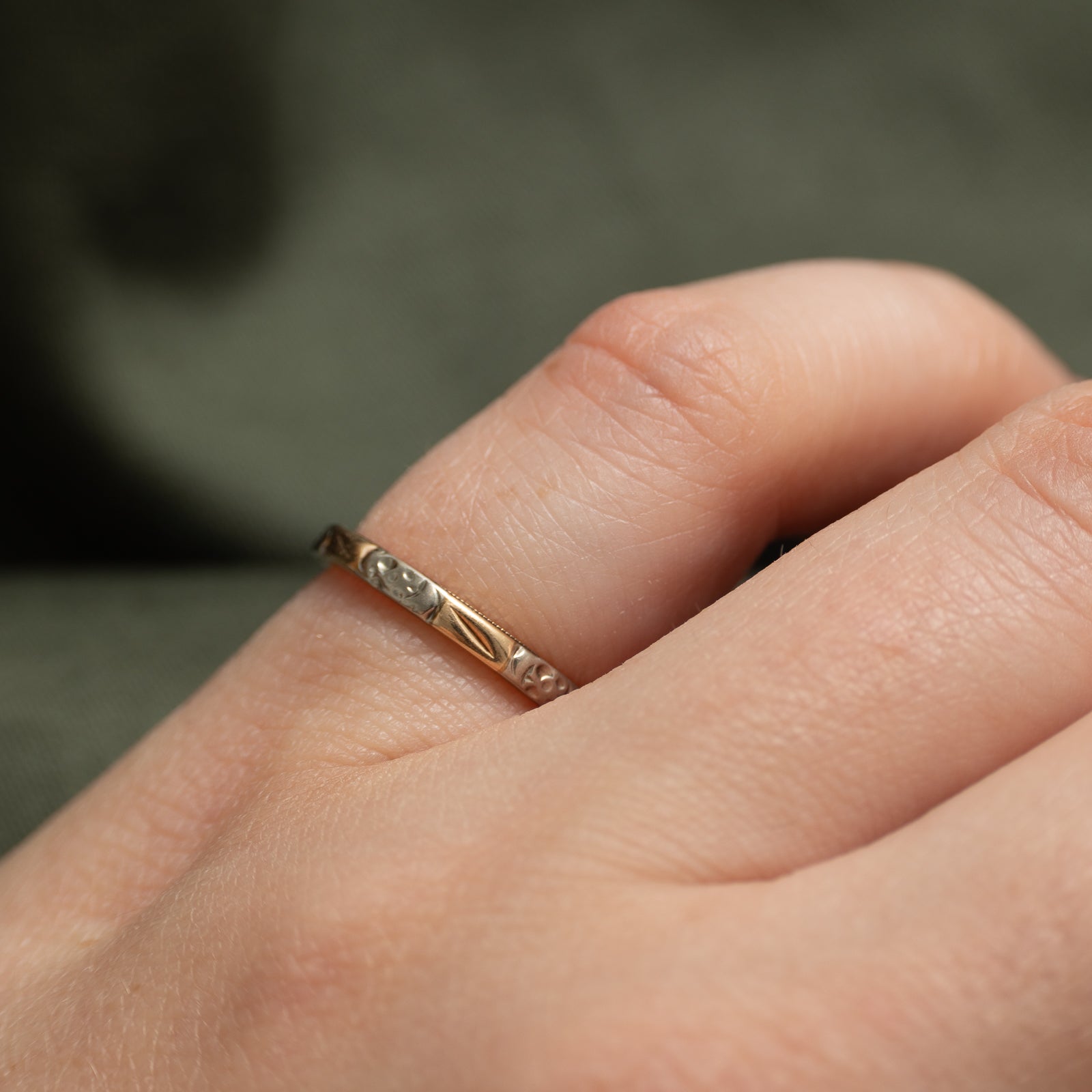 Vintage Canadian 10k Two Tone Gold Band | 2mm | SZ 4.25