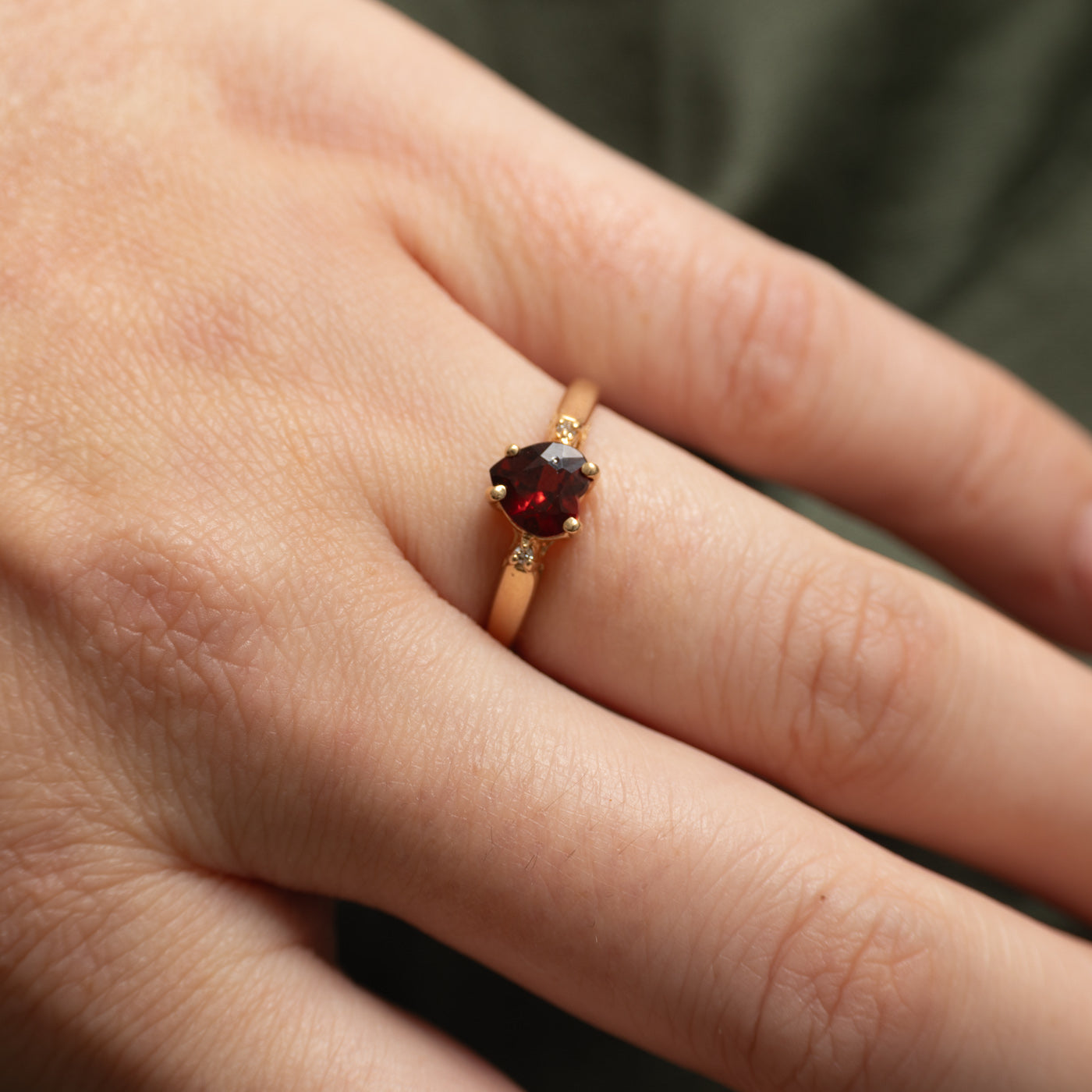 Garnet & Diamond Heart Ring | 0.90ct, 0.02ctw | SZ 6