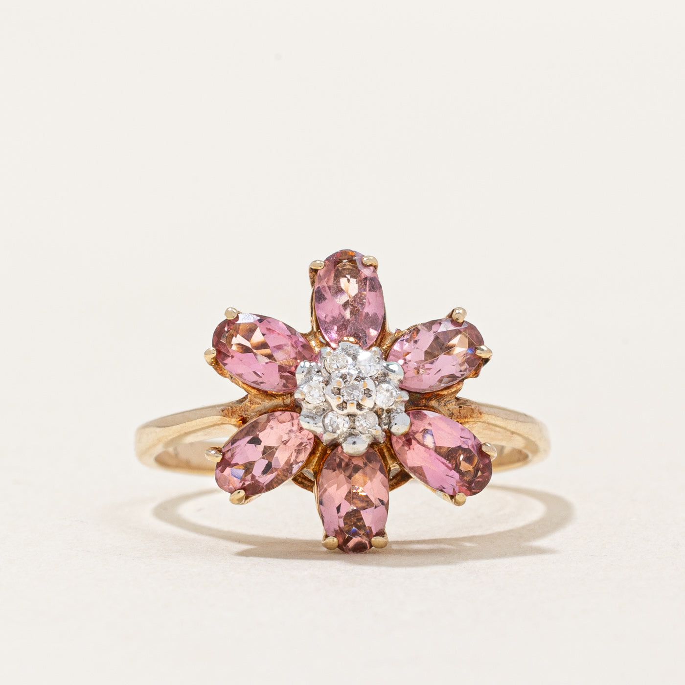 Bague Fleur en Tourmaline et Diamants | 1,02 ct, 0,04 ct | Taille 7 | 