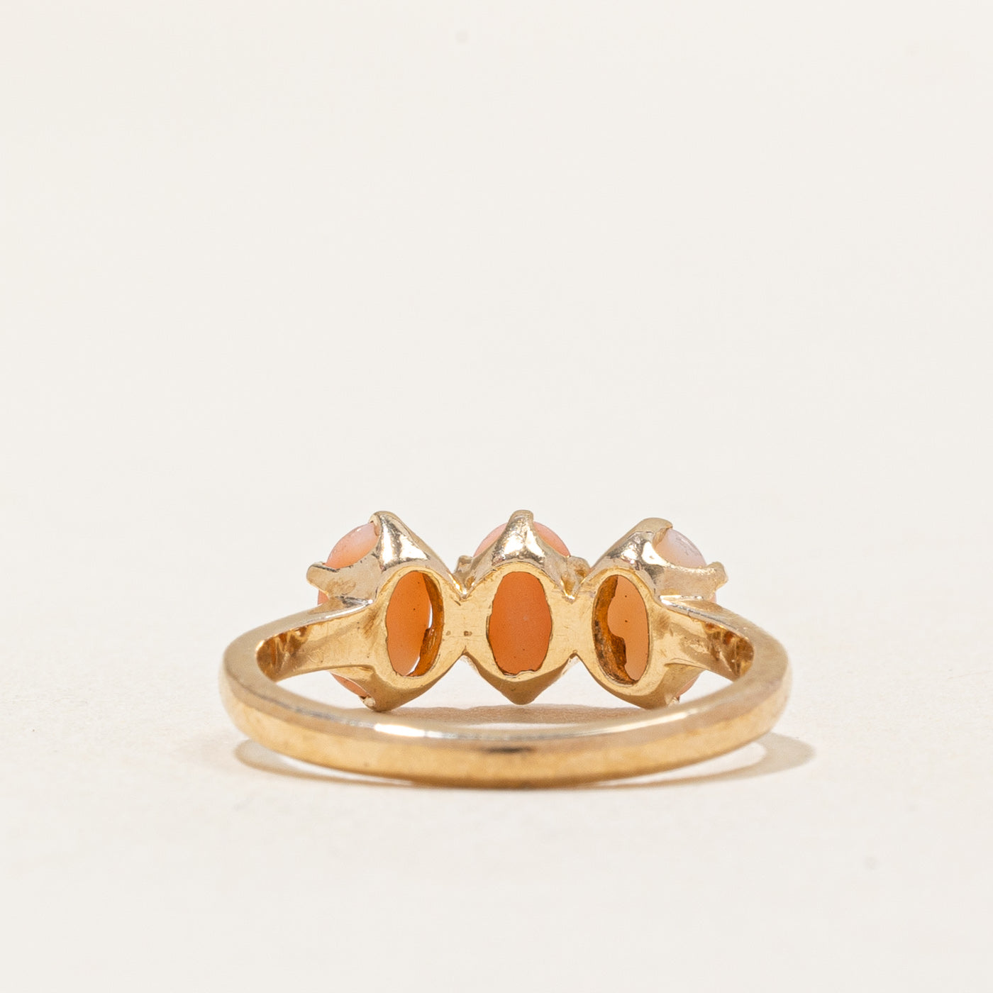 Bague en corail | 0,90 ct | Taille 5,25 | 