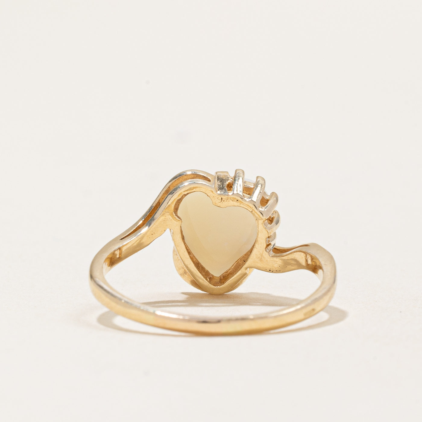 Opal Heart Ring | 0.90ct | SZ 7.5 |