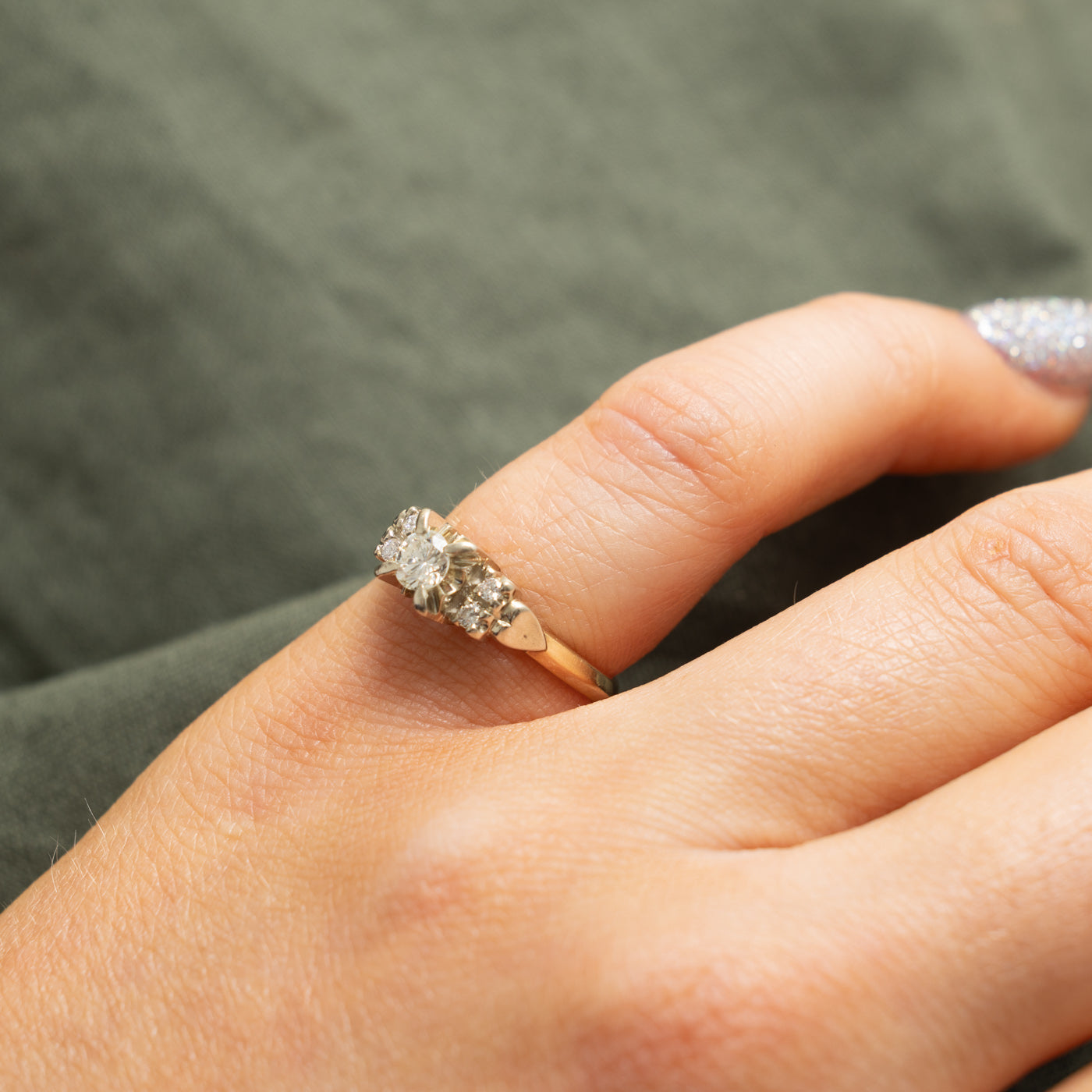 Illusion Set Diamond Accented Ring | 0.29ctw | SZ 4.25
