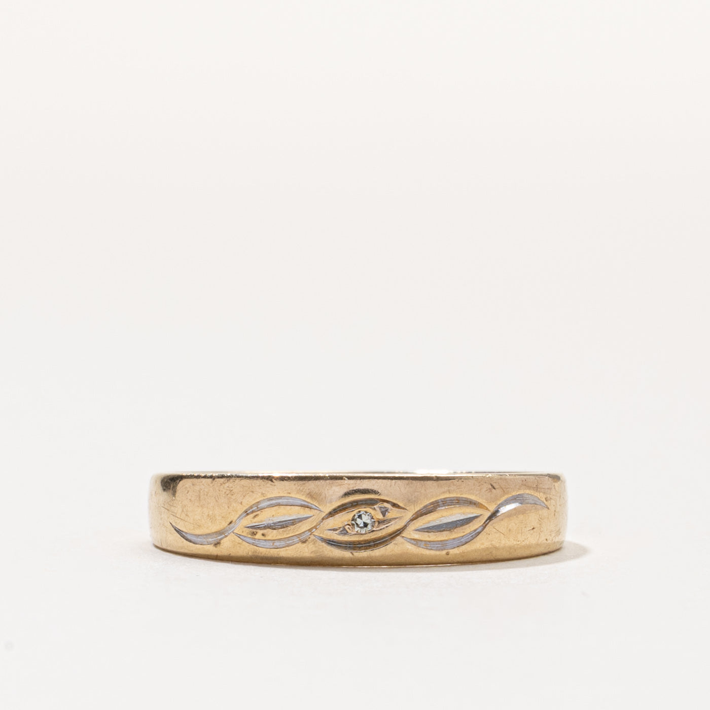 10k Diamond Engraved Band | SZ 9.5