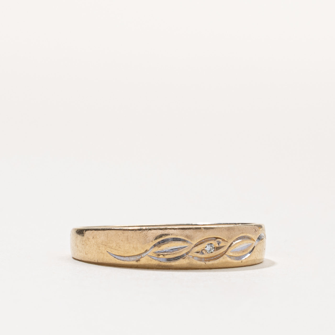 10k Diamond Engraved Band | SZ 9.5
