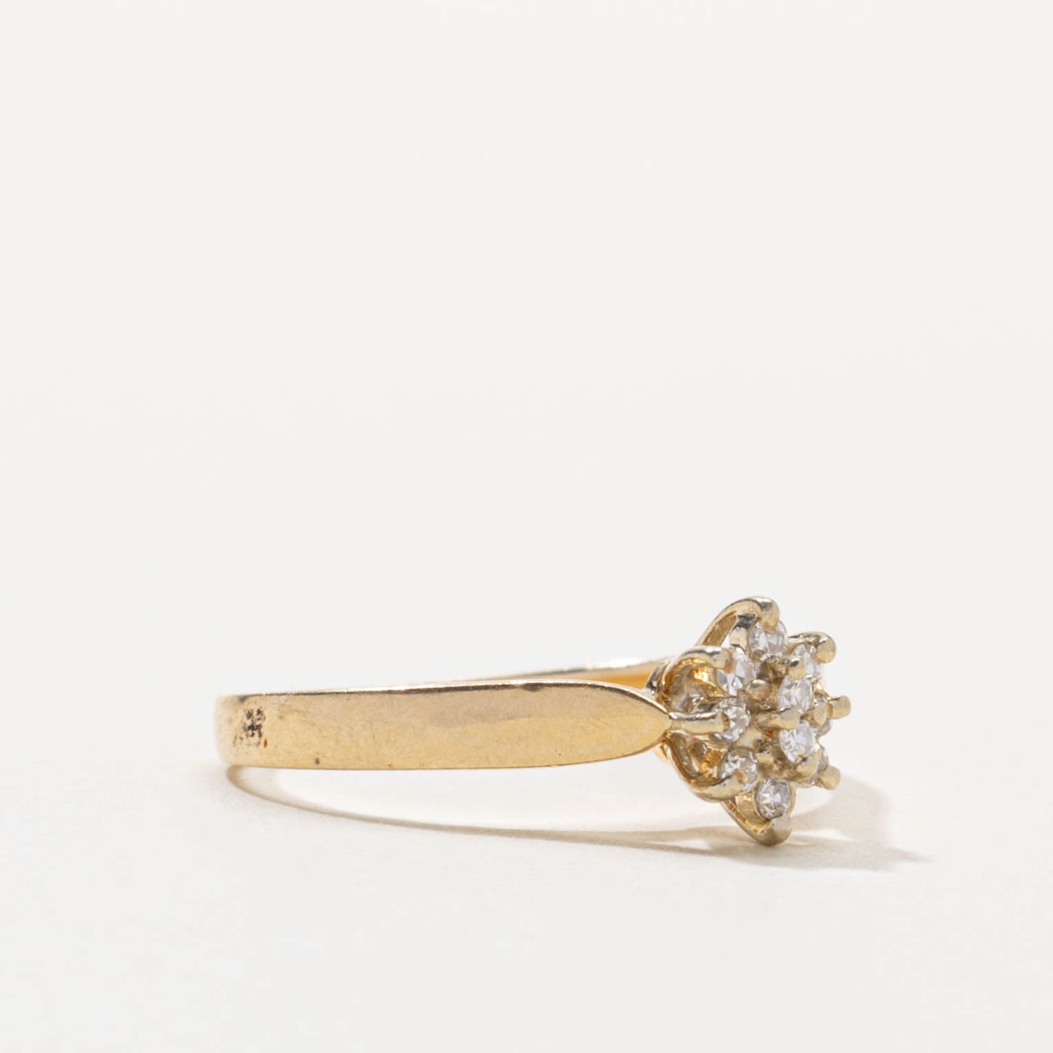 14k Diamond Petal Cluster Ring | SZ 6.5