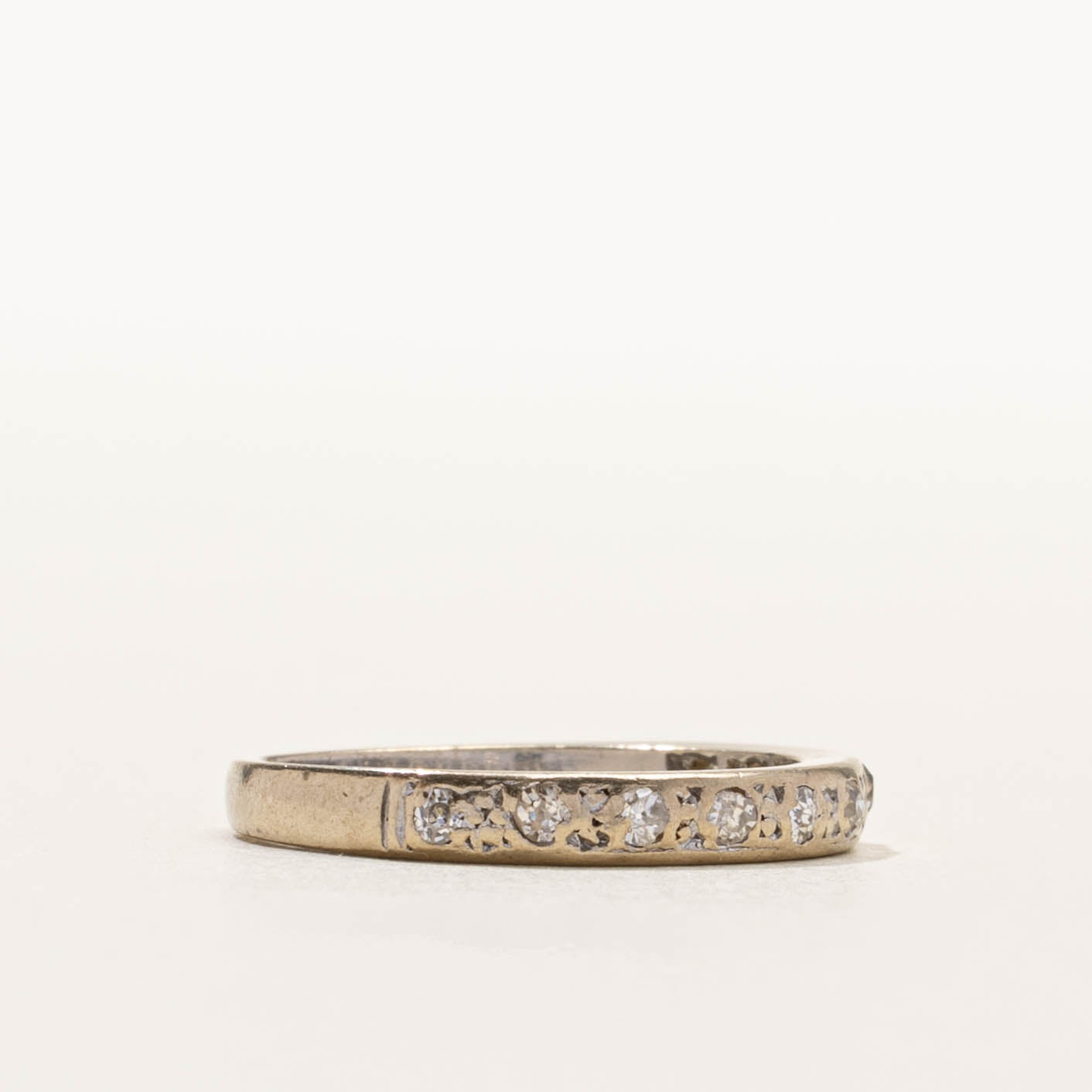 18k Flush Set Semi Eternity Diamond Band | SZ 5.75