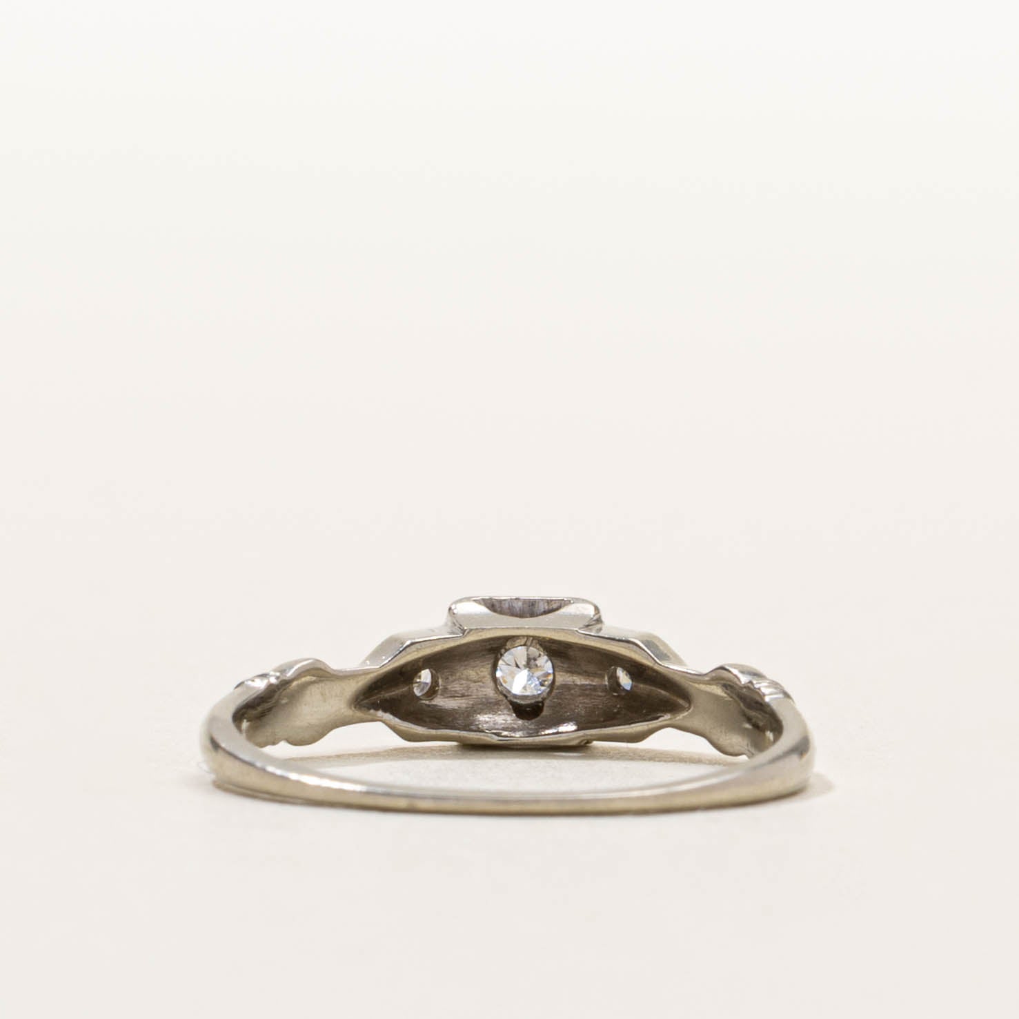 18k Three Stone Diamond Geometric Ring | SZ 6.75