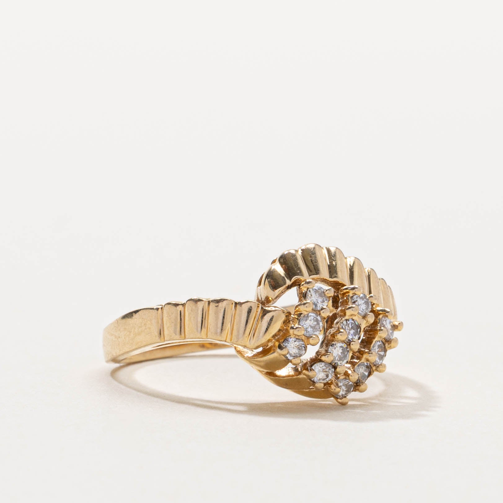 14k Diamond Fluted Cocktail Ring | SZ 6.25
