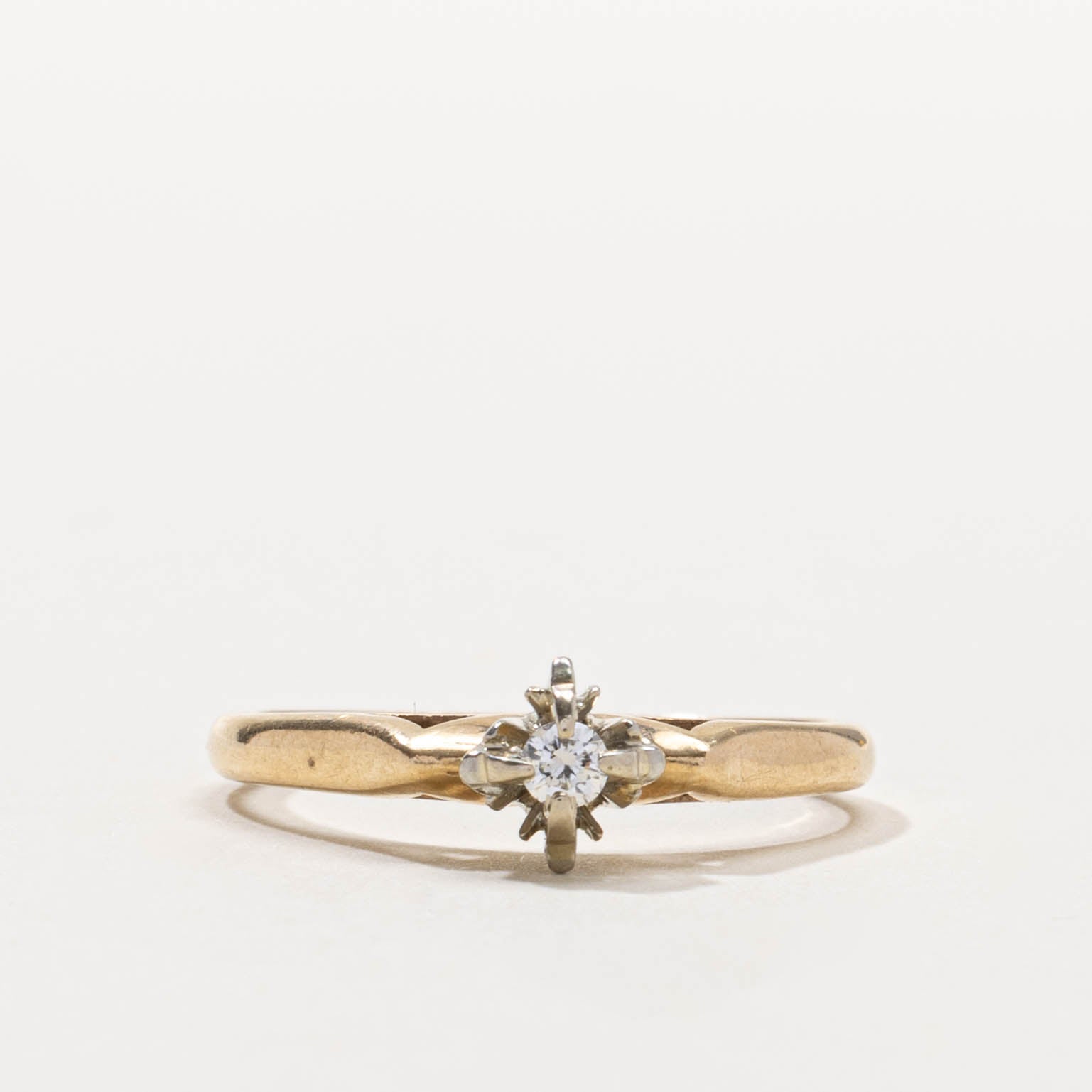 14k Illusion Set Diamond Ring | SZ 7.5