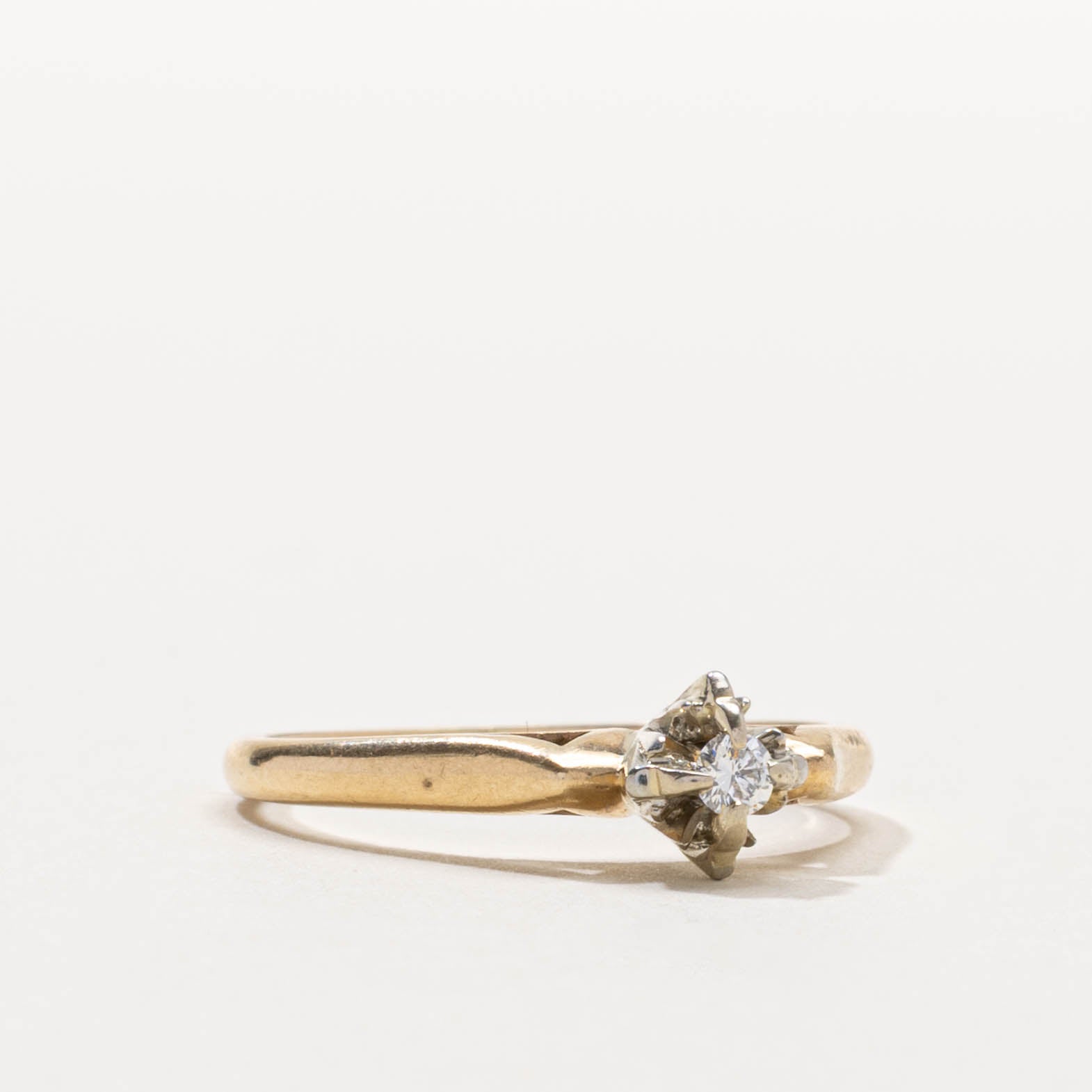 14k Illusion Set Diamond Ring | SZ 7.5