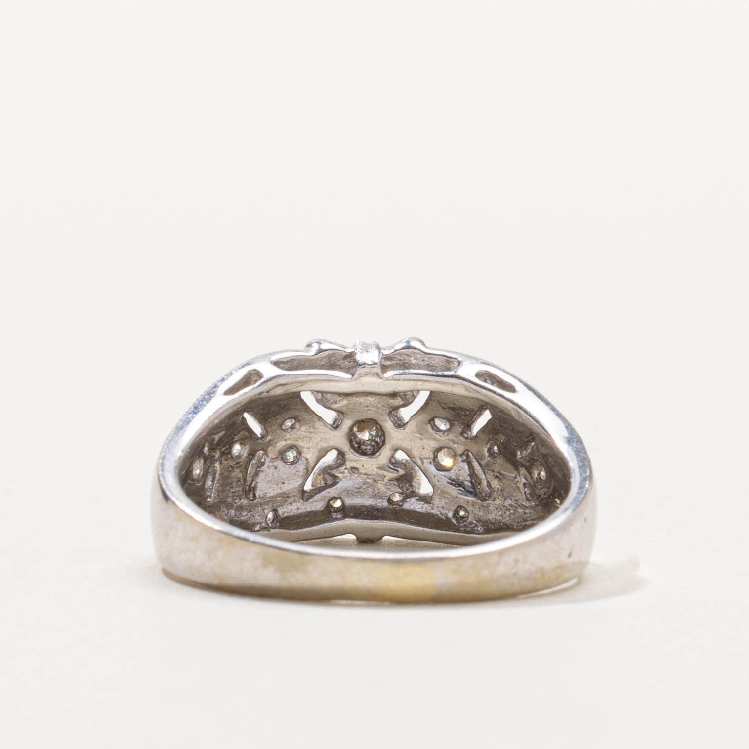 14k Diamond Ornate Milgrained Dome Ring | SZ 4.75