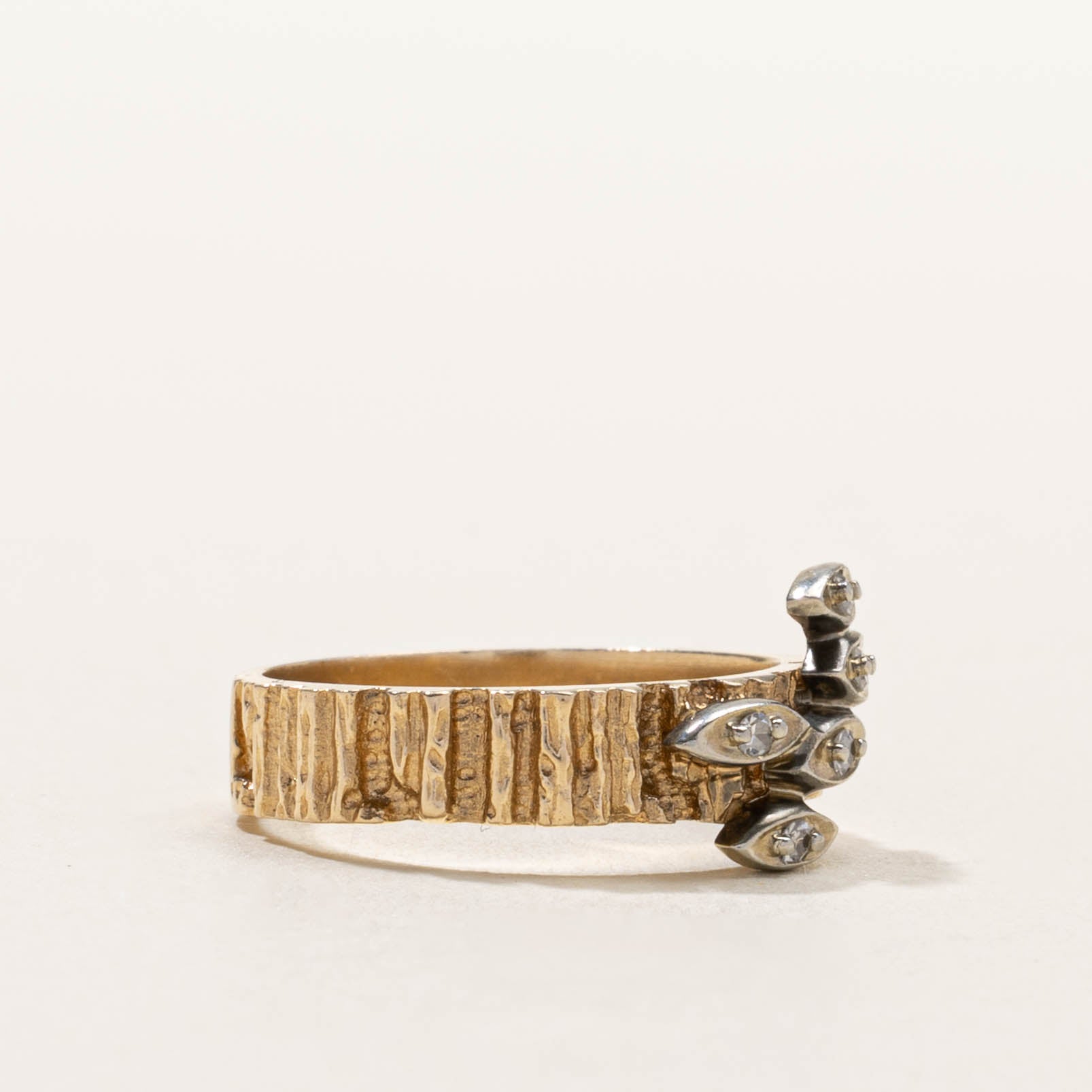 14k Diamond Abstract Textured Ring | SZ 6