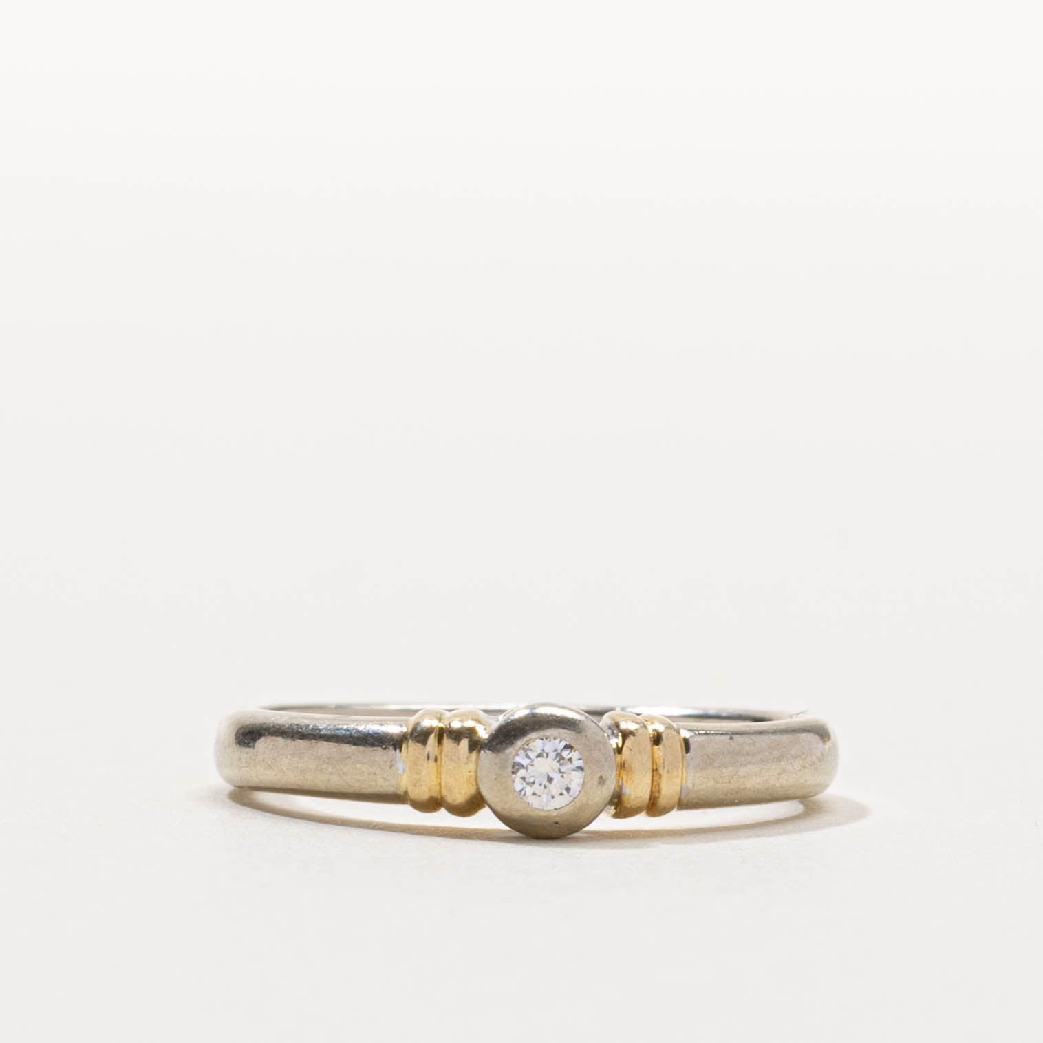 Vintage Canadian Two Tone Diamond Fluted Ring | SZ 5.75