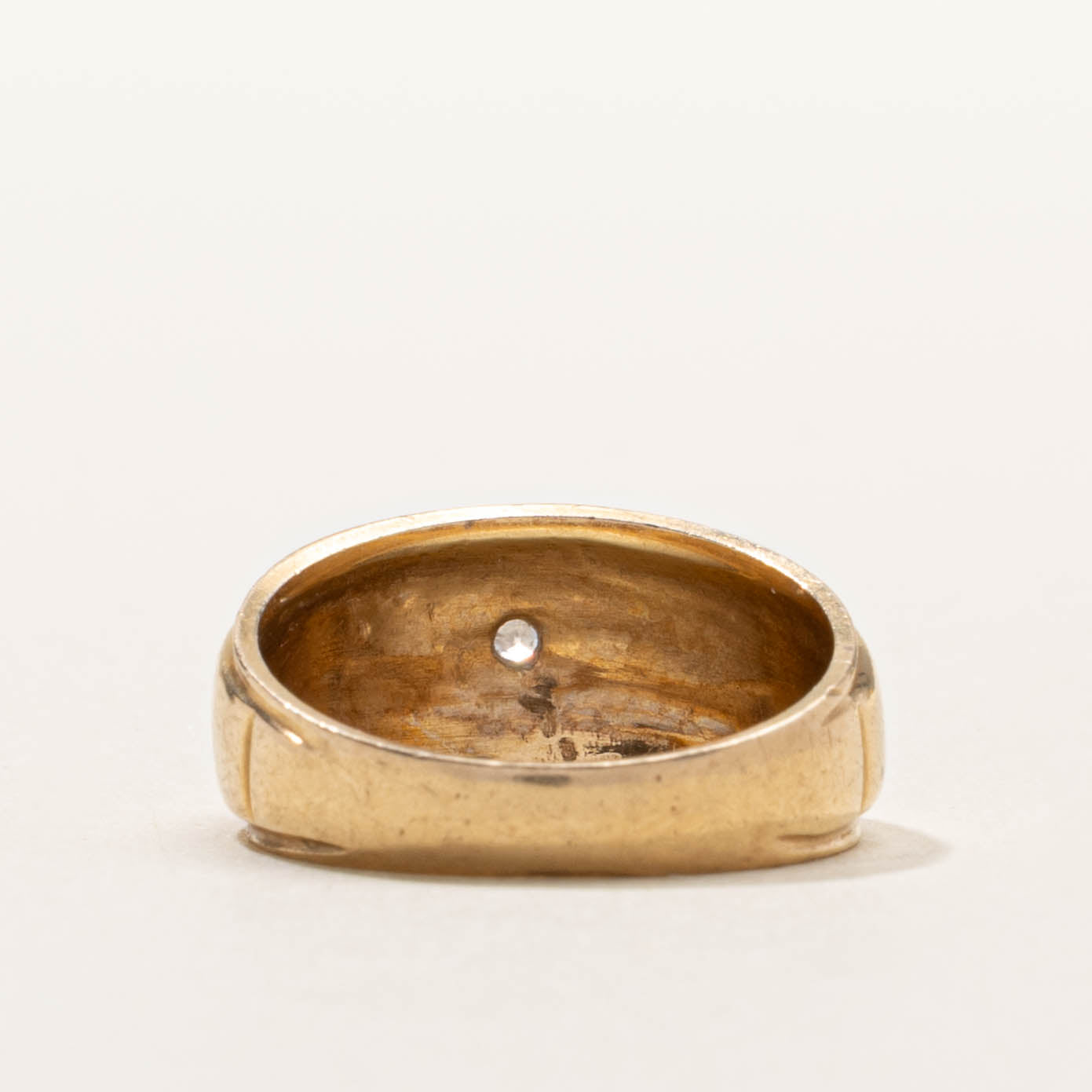 14k Star Set Diamond Grooved Dome Ring | SZ 6