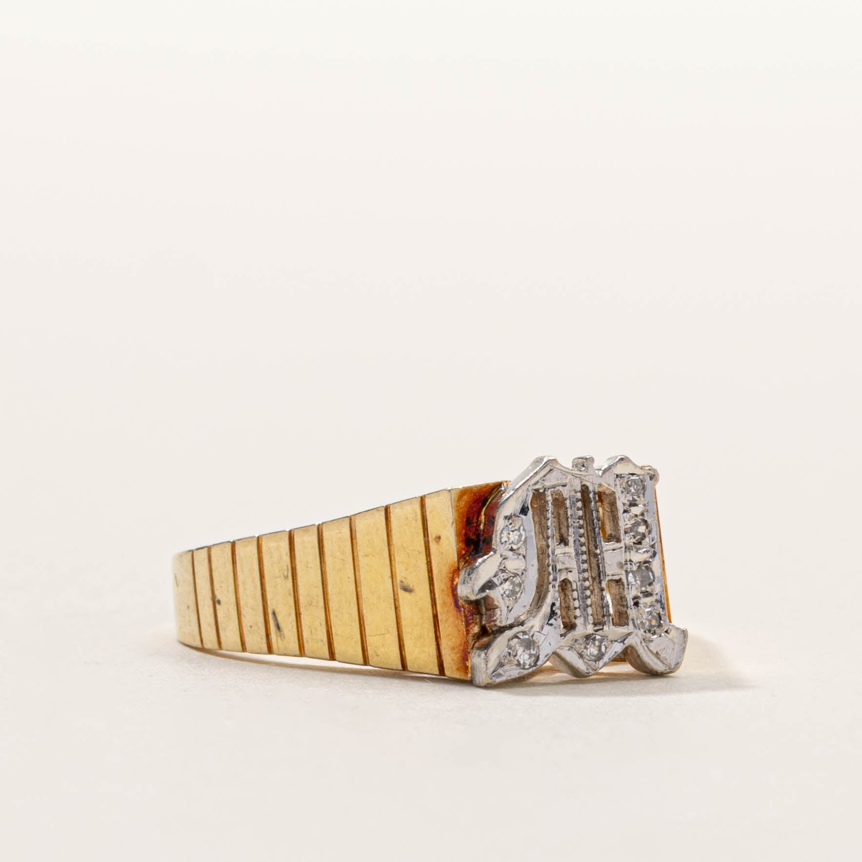 14k Diamond “AH" Initialized Fluted Ring | SZ 8
