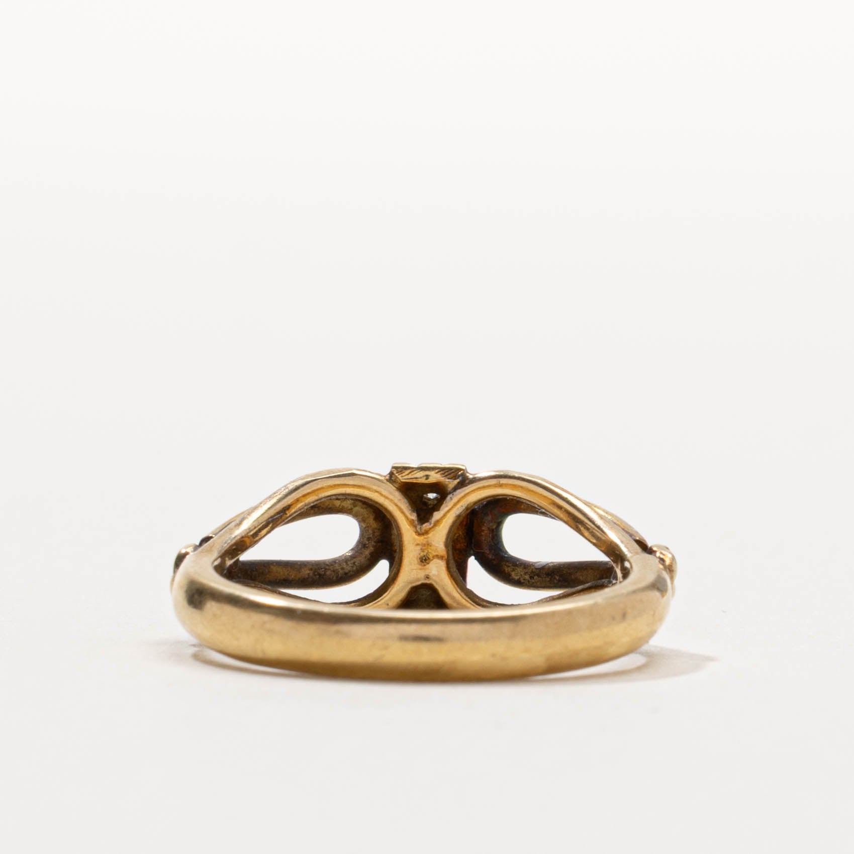 18k Column Diamond Openwork Buckle Ring | SZ 6.75