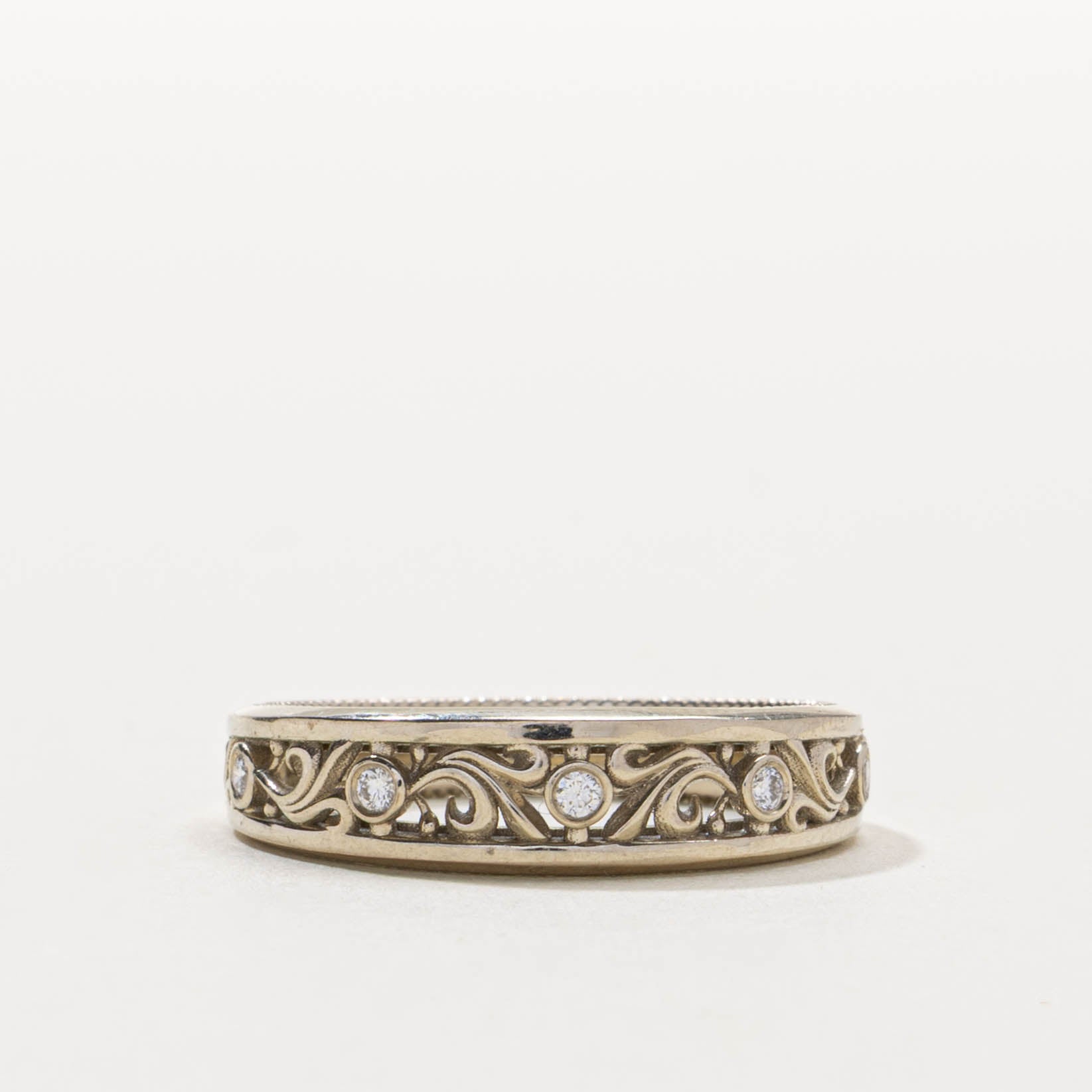 18k Diamond Scrollwork Milgrained Ring | SZ 7.5