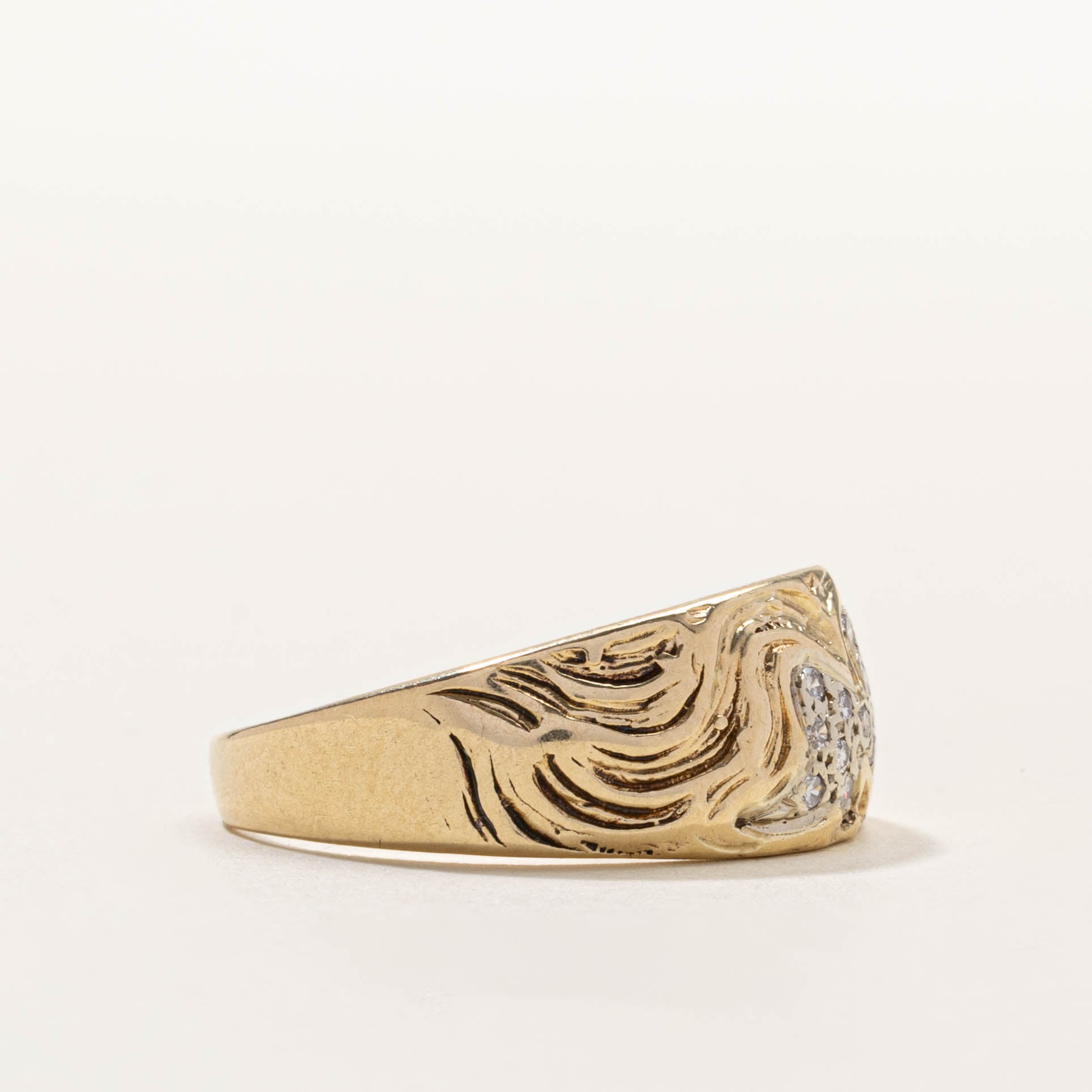 14k Diamond Cluster Abstract Textured Ring | SZ 12.25