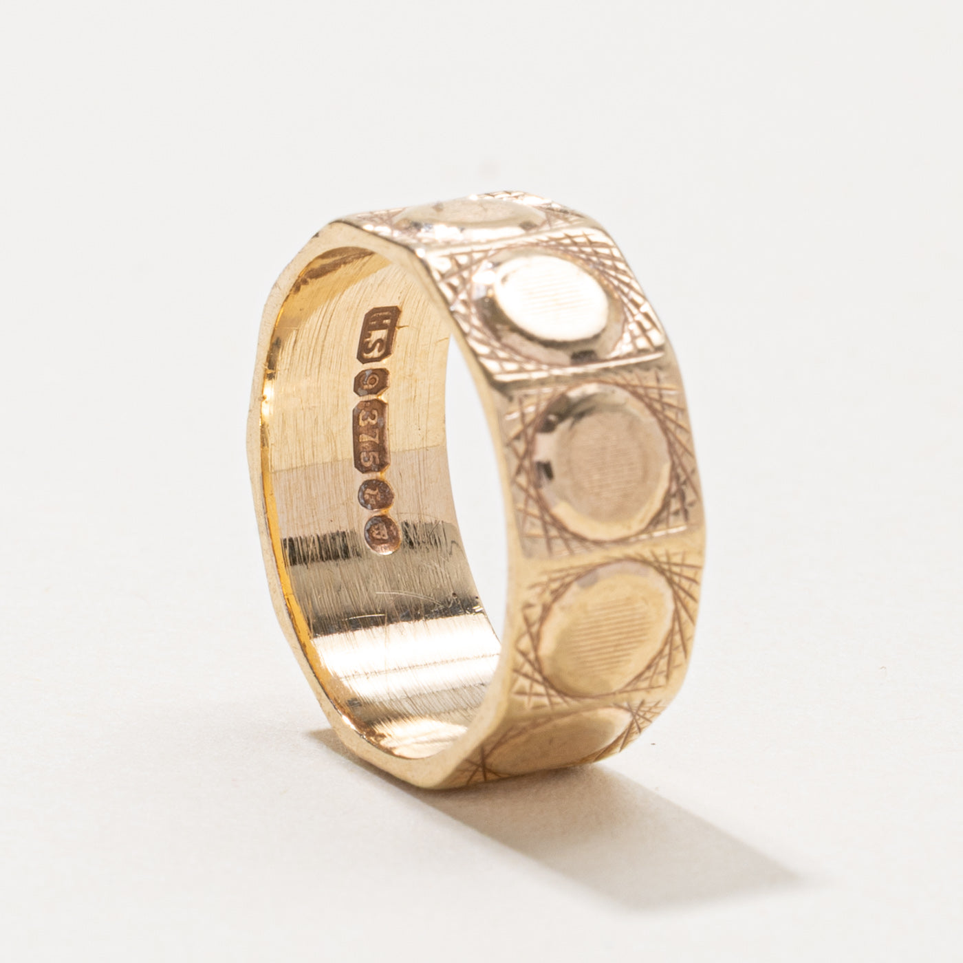 1974 London 9k Engraved Band Geometric Band | 7.15mm | SZ 5.75