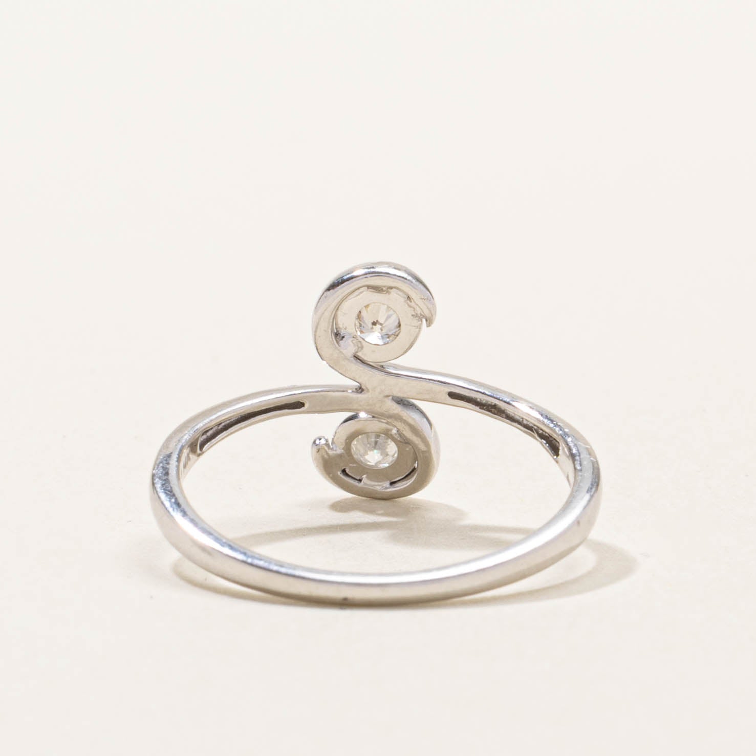 14k Illusion Set Diamond Swirl Bypass Ring | SZ 6.5