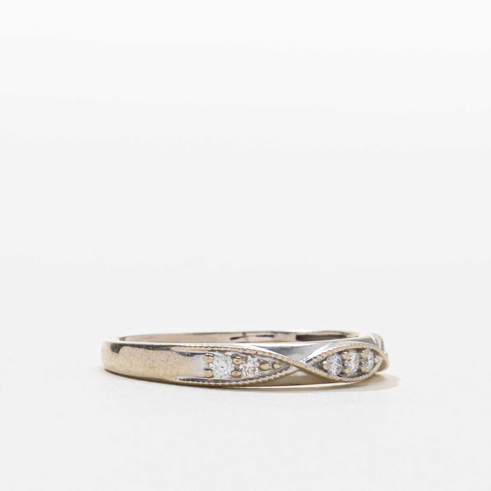 10k Diamond Milgrained Marquise Band | SZ 5.5