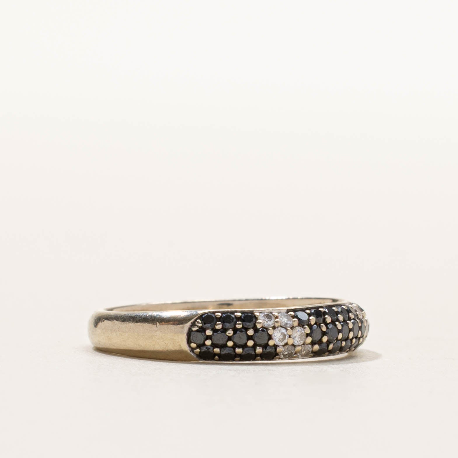14k Black & White Diamond Pavé Dome Ring | SZ 6.75