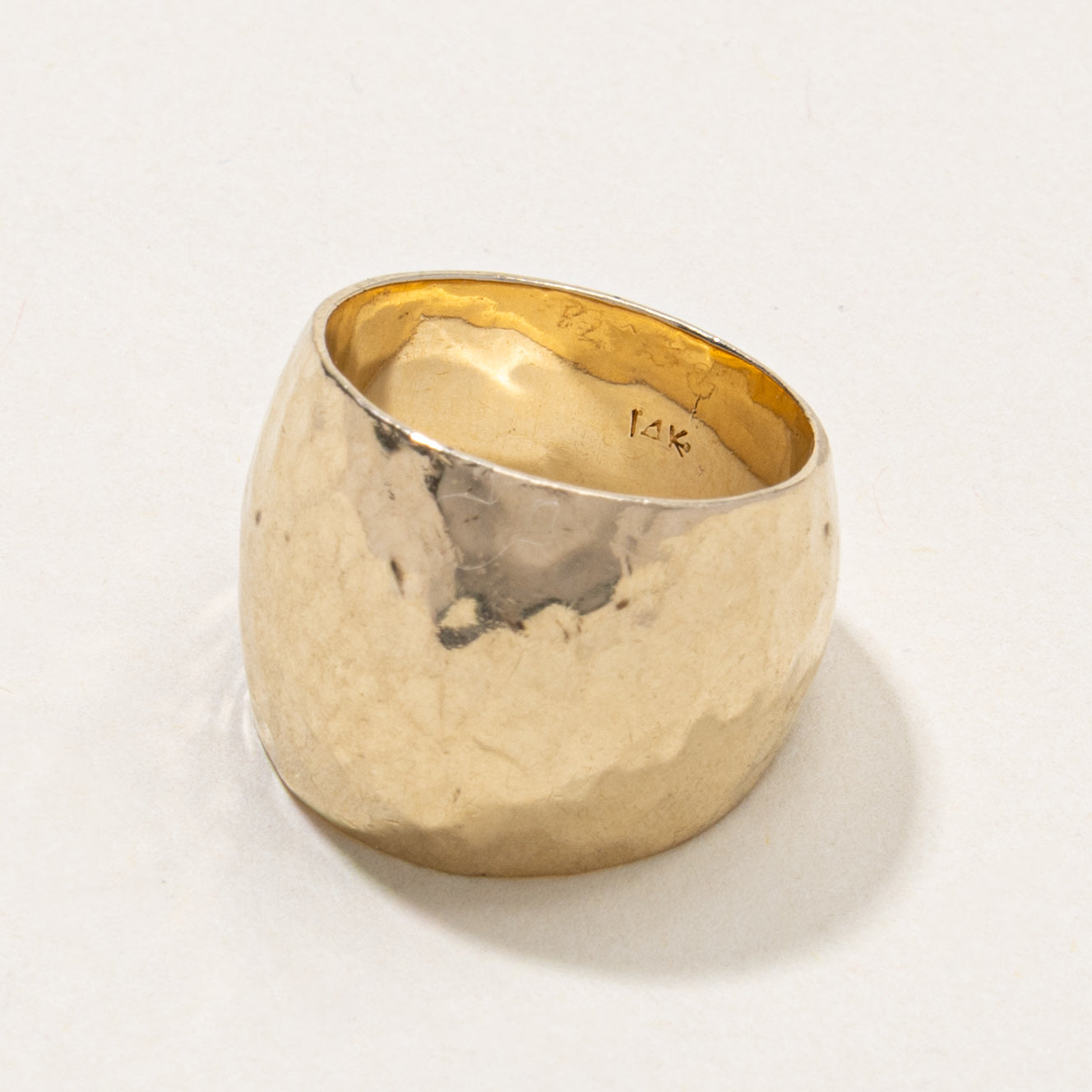 14k Yellow Gold Hammered Cigar Band | SZ 5.75