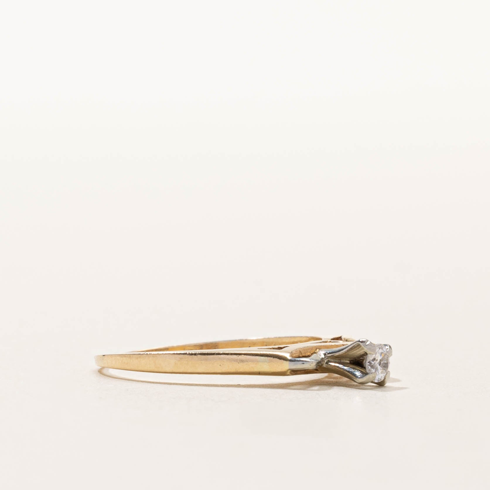 14k Diamond Solitaire Ring | SZ 7