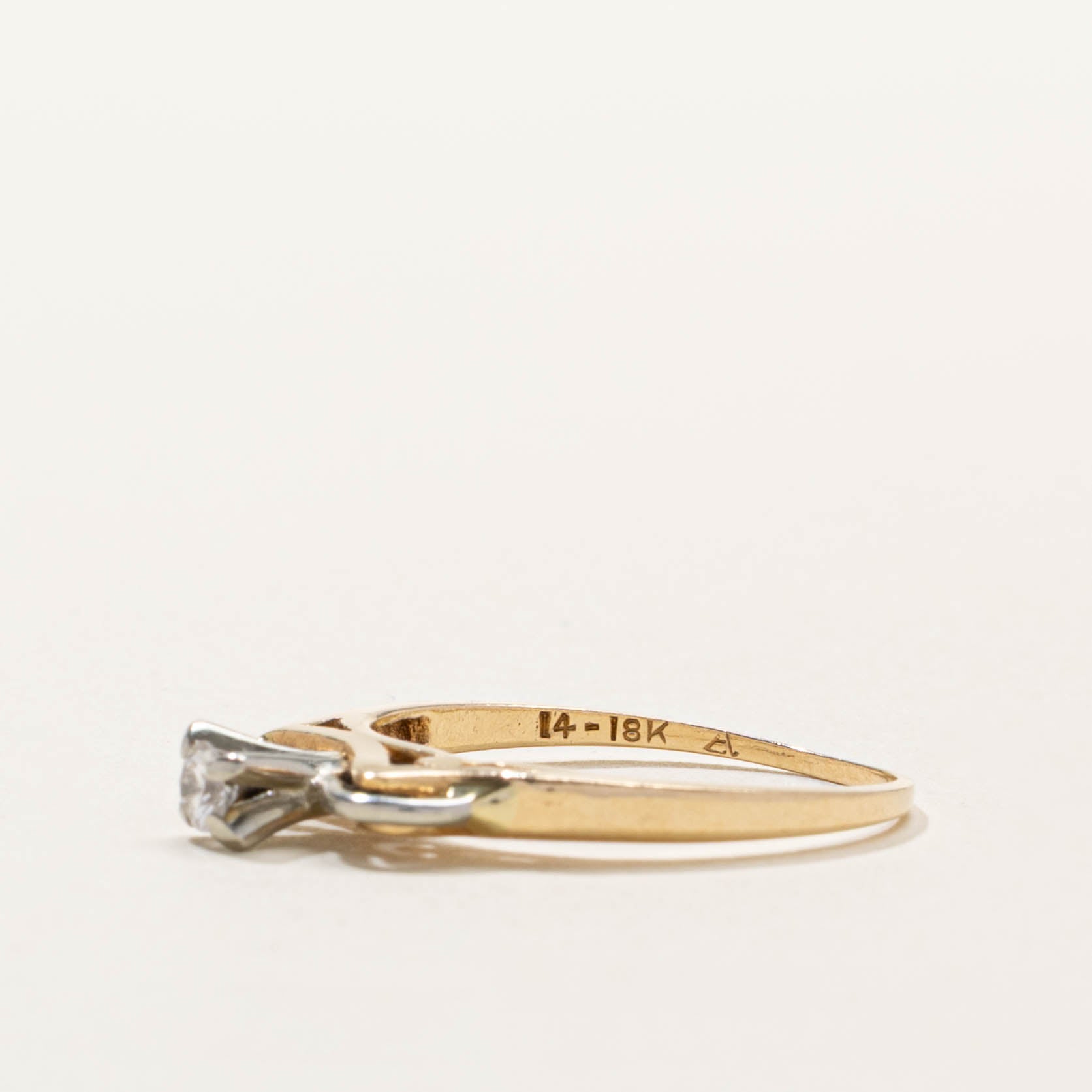 14k Diamond Solitaire Ring | SZ 7