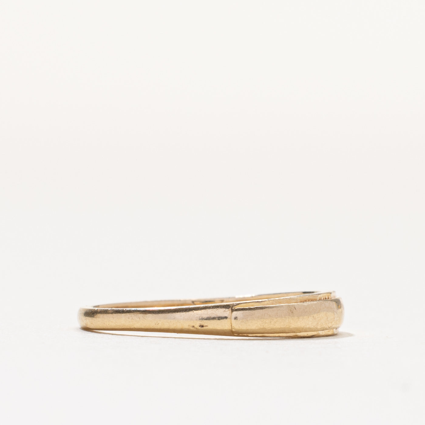 14k Grooved Edge Thin Band | SZ 4.25