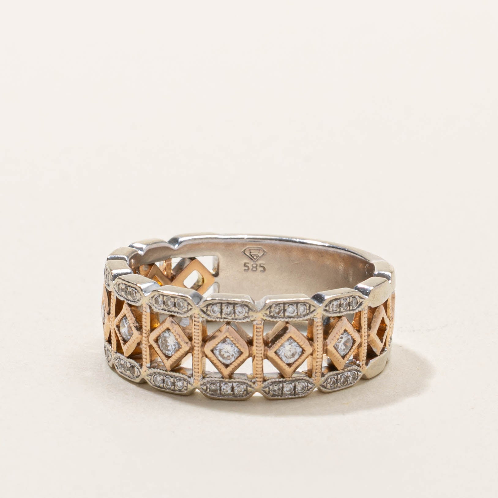 14k Two Tone Diamond Openwork Milgrained Band | 7mm | SZ 7