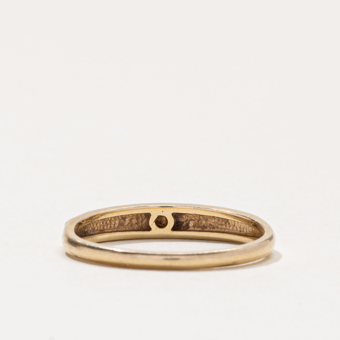 14k Grooved Edge Thin Band | SZ 4.25