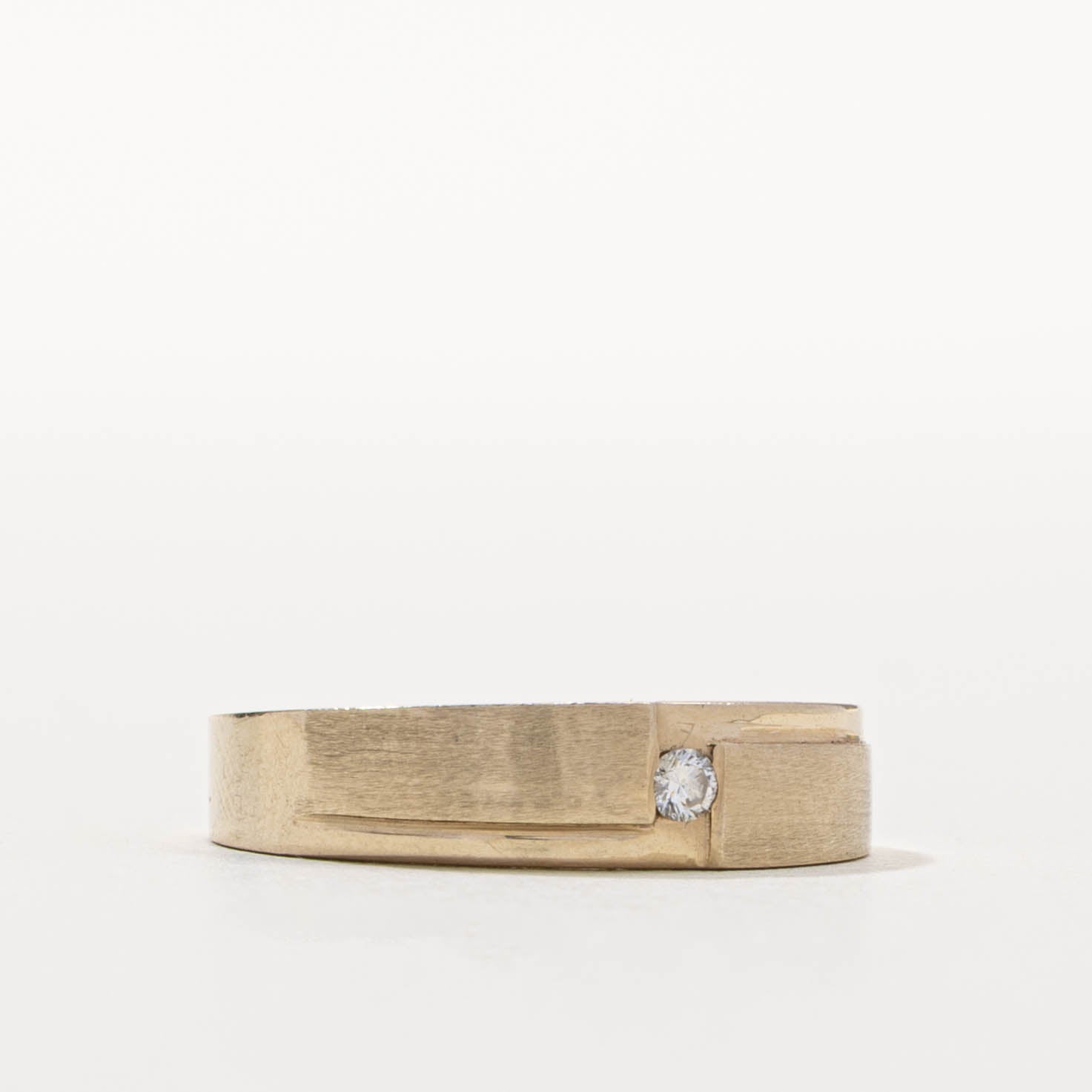 18k Diamond Cubic Textured Band | SZ 7.25