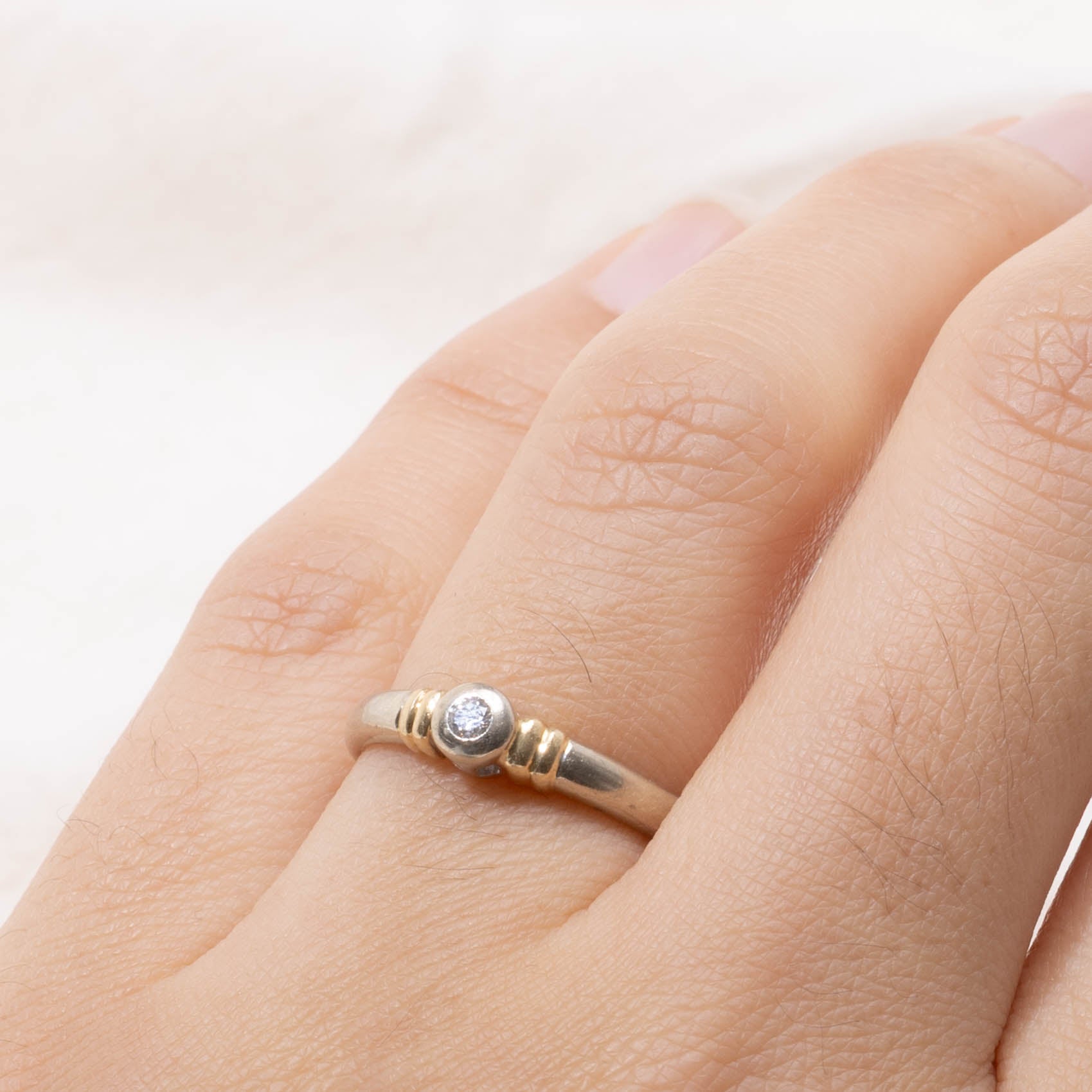 Vintage Canadian Two Tone Diamond Fluted Ring | SZ 5.75