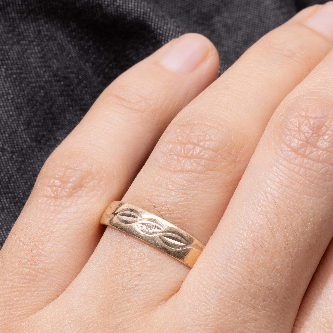 10k Diamond Engraved Band | SZ 9.5