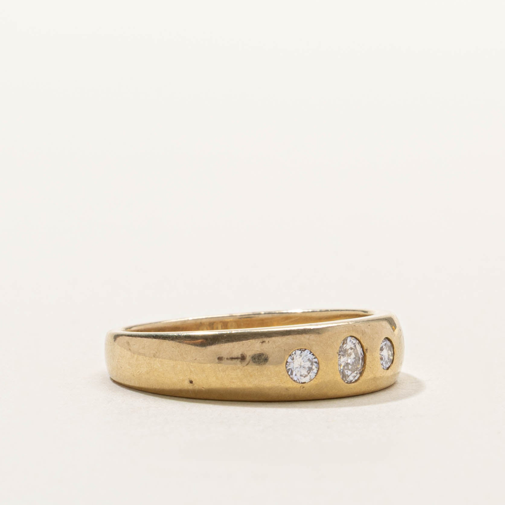 10k Three Stone Flush Set Diamond Ring | SZ 9.5