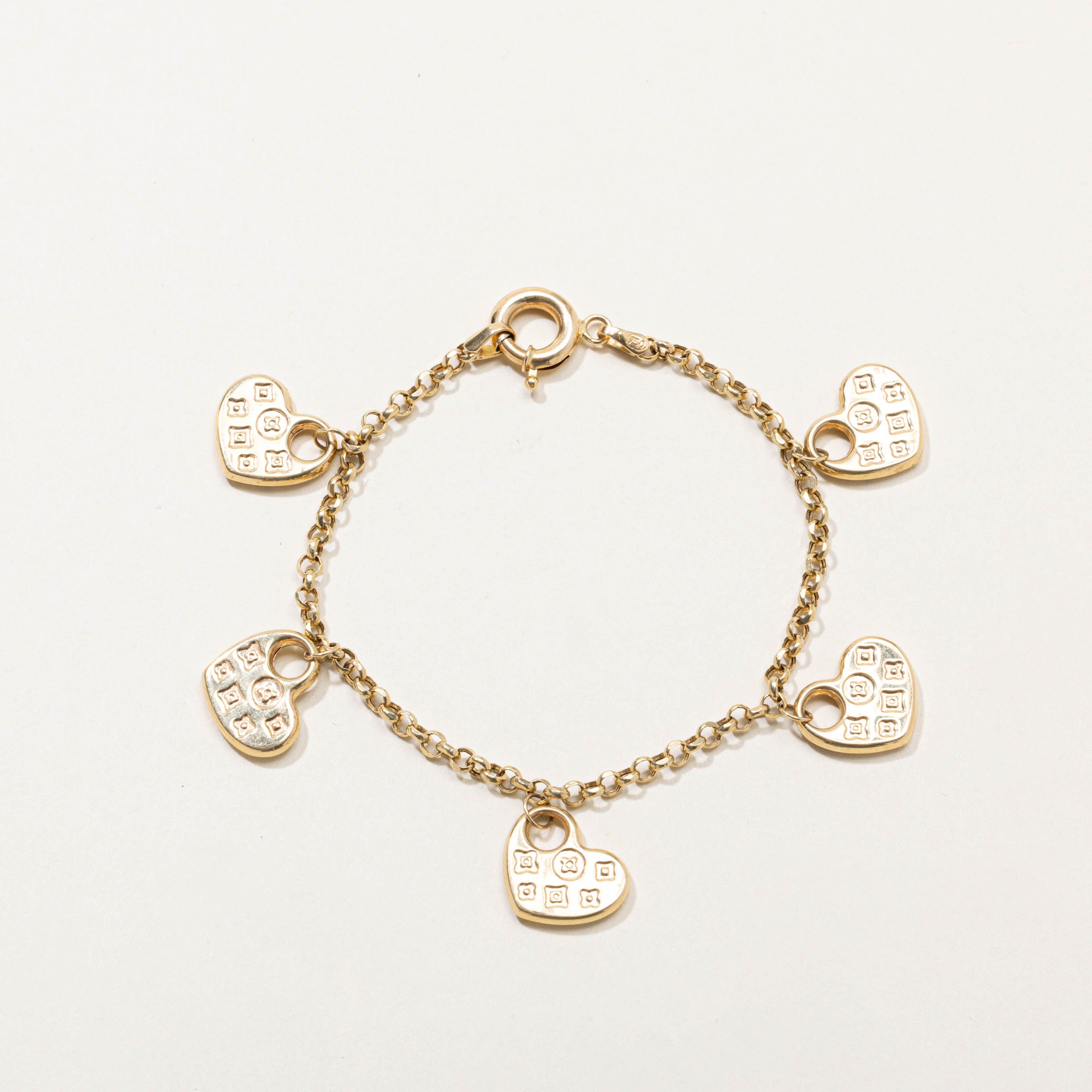 18k Roll Link Heart Charm Bracelet