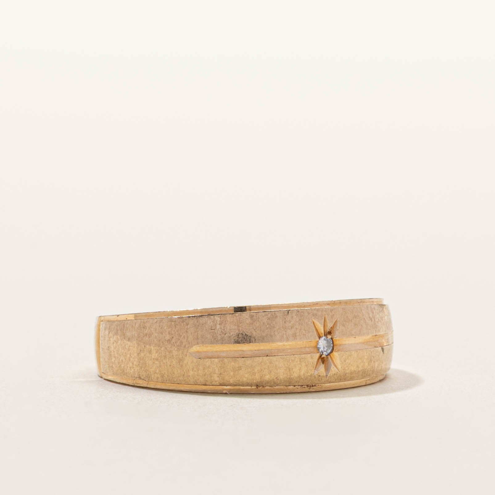10k Star Set Diamond Dome Ring | SZ 11.25