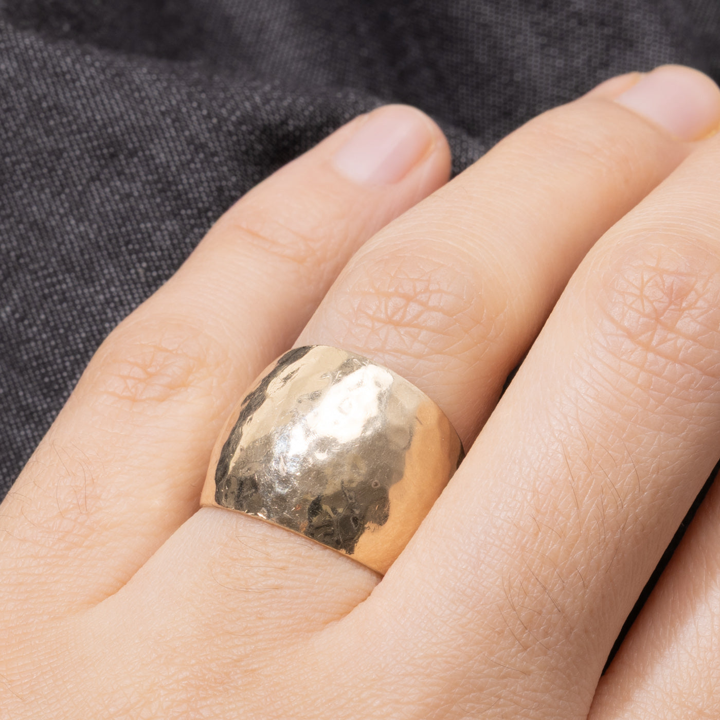 14k Yellow Gold Hammered Cigar Band | SZ 5.75