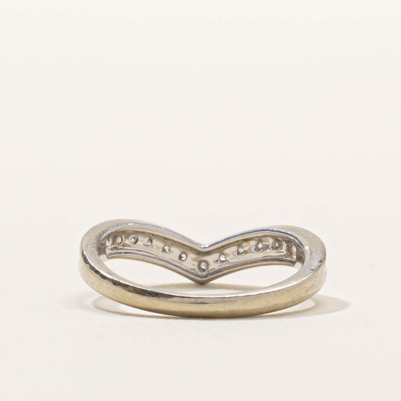 10k Channel Set Diamond Chevron Ring | SZ 5.5