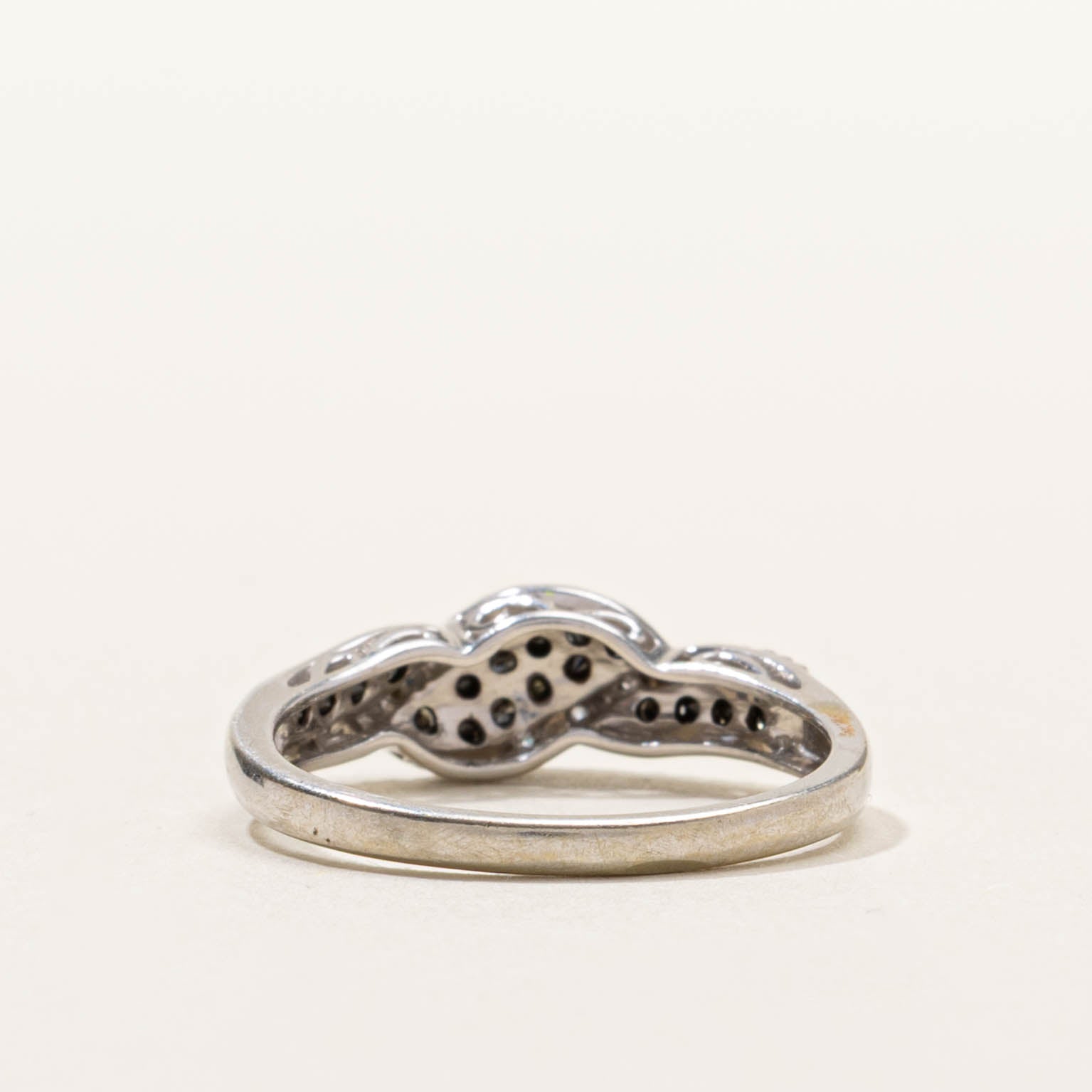 10k Black Diamond Twisted Wave Ring | SZ 6.75