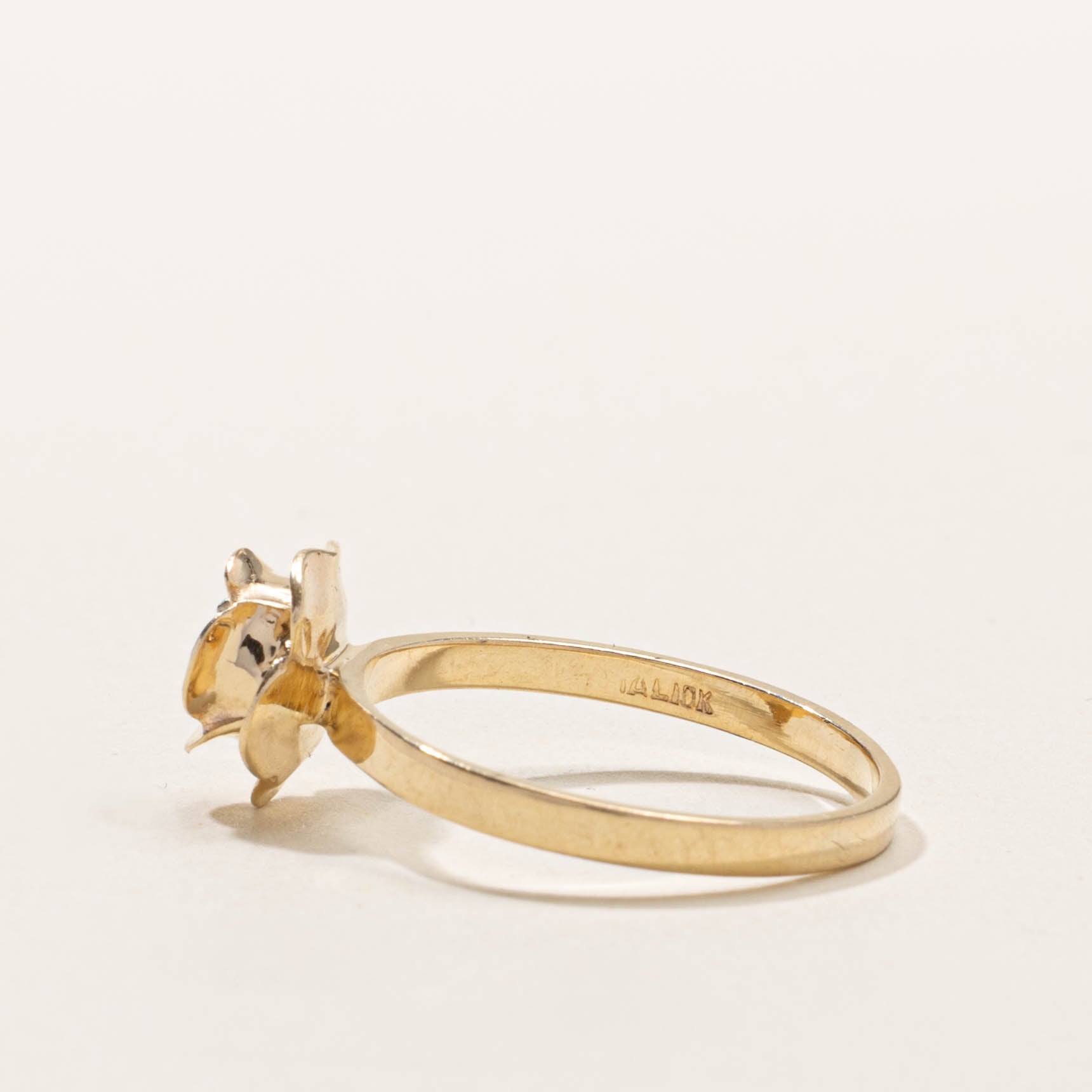 10k Solitaire Diamond Rose Ring | SZ 8.75