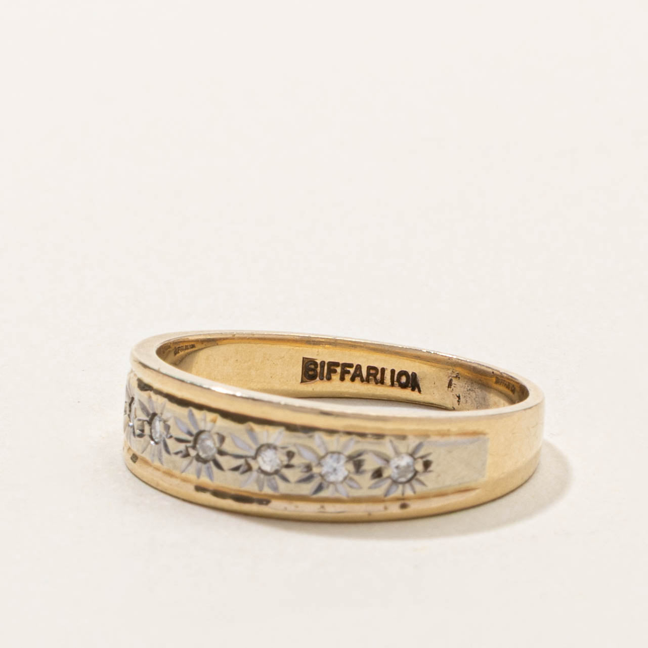 10k Star Set Diamond Grooved Dome Ring | SZ 7