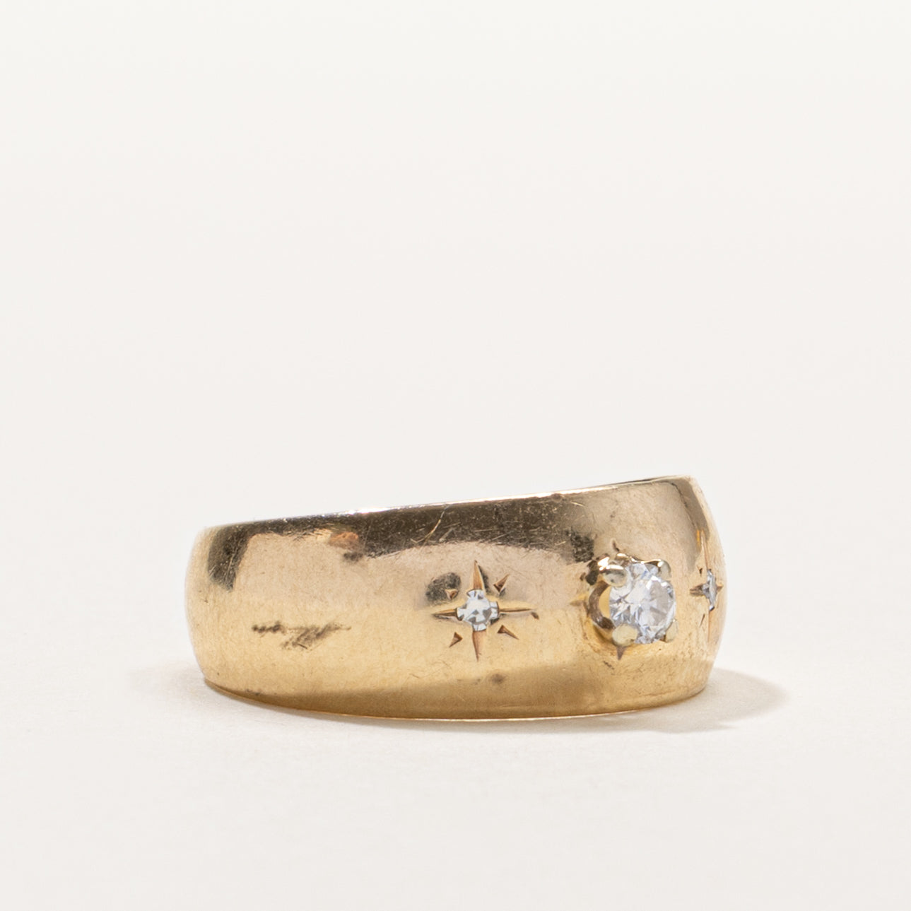 10k Star Set Diamond Accented Ring | 0.10ctw | SZ 6.25