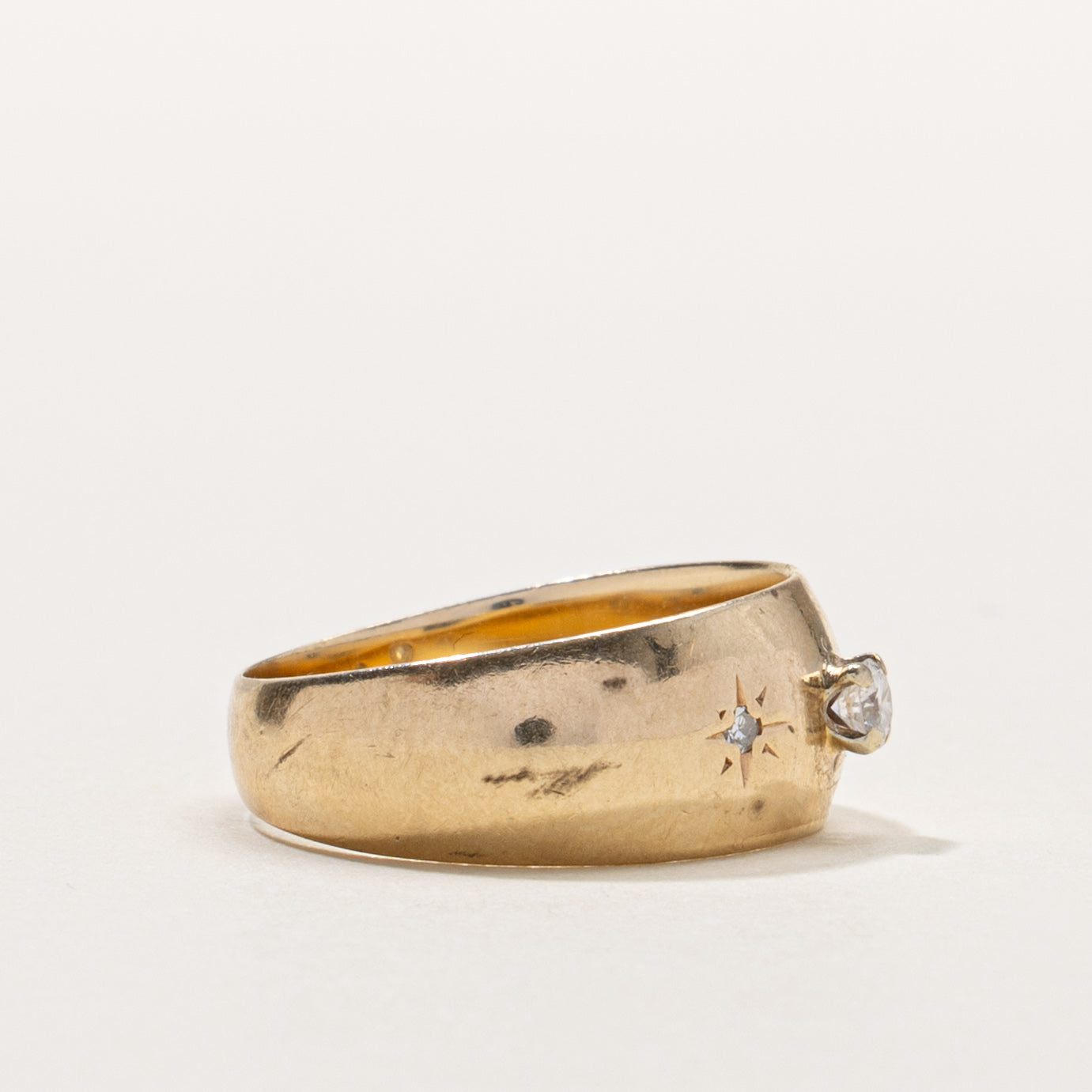 10k Star Set Diamond Accented Ring | 0.10ctw | SZ 6.25