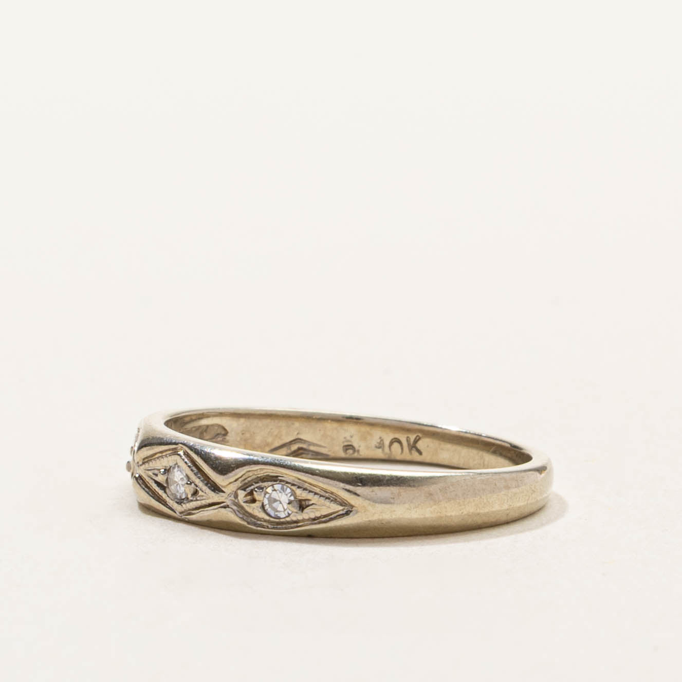 10k Three Stone Diamond Engraved Ring | SZ 6