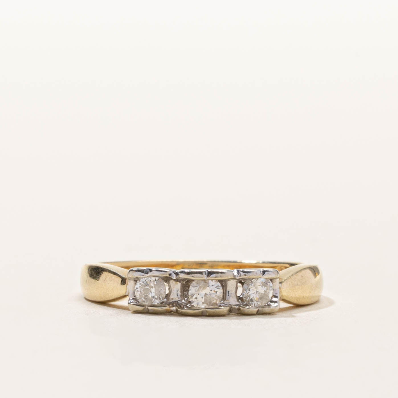 10k Three Stone Tension Set Diamond Reverse Tapered Ring | SZ 7