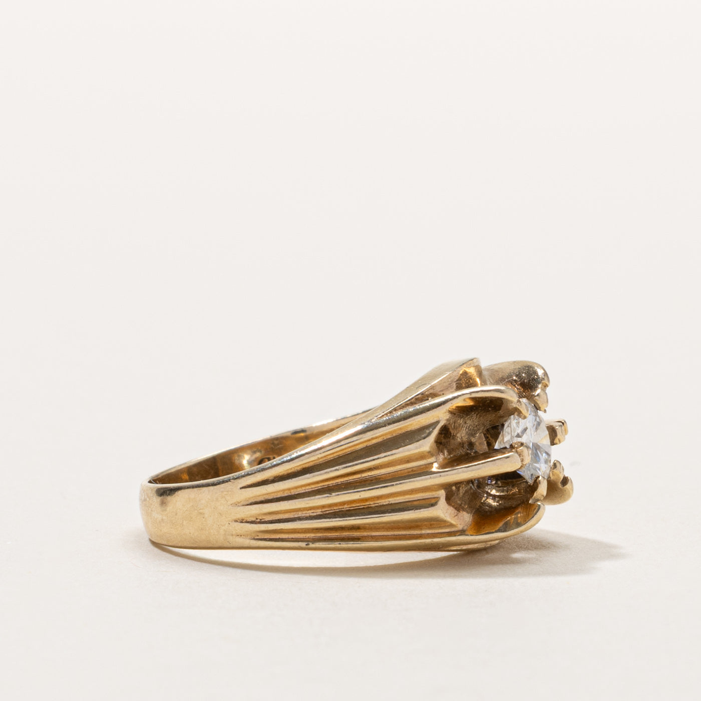 10k Belcher Set Diamond Grooved Ring | 0.40ct | SZ 6.5
