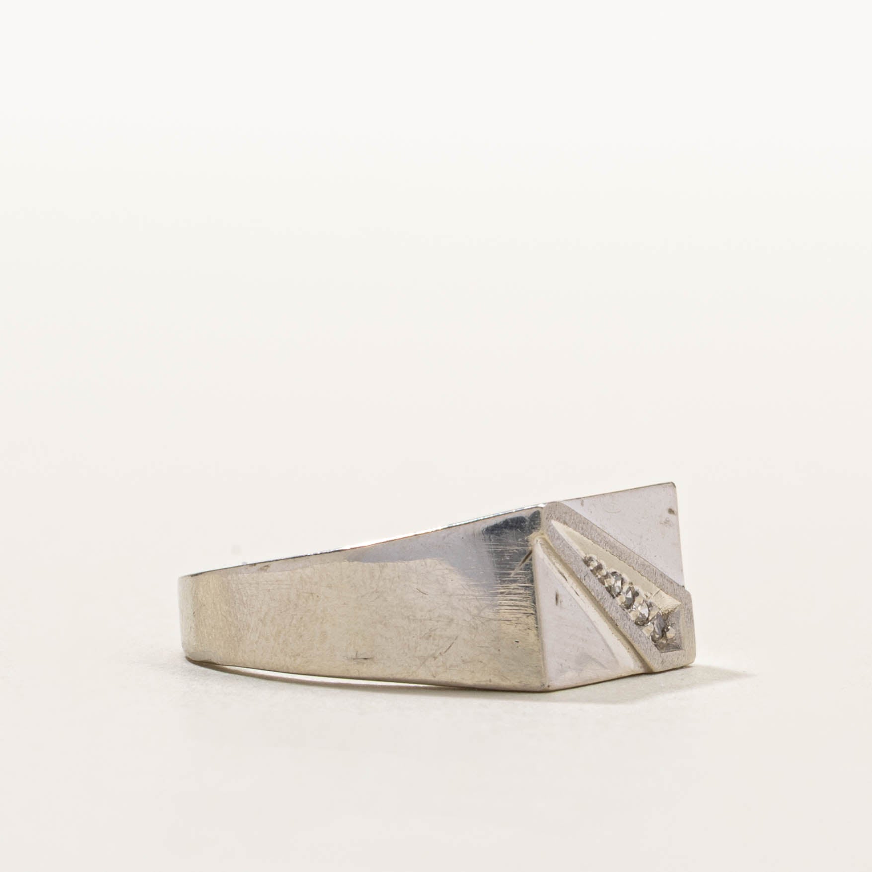 10k Diagonal Diamond Geometric Signet Ring | SZ 8.75